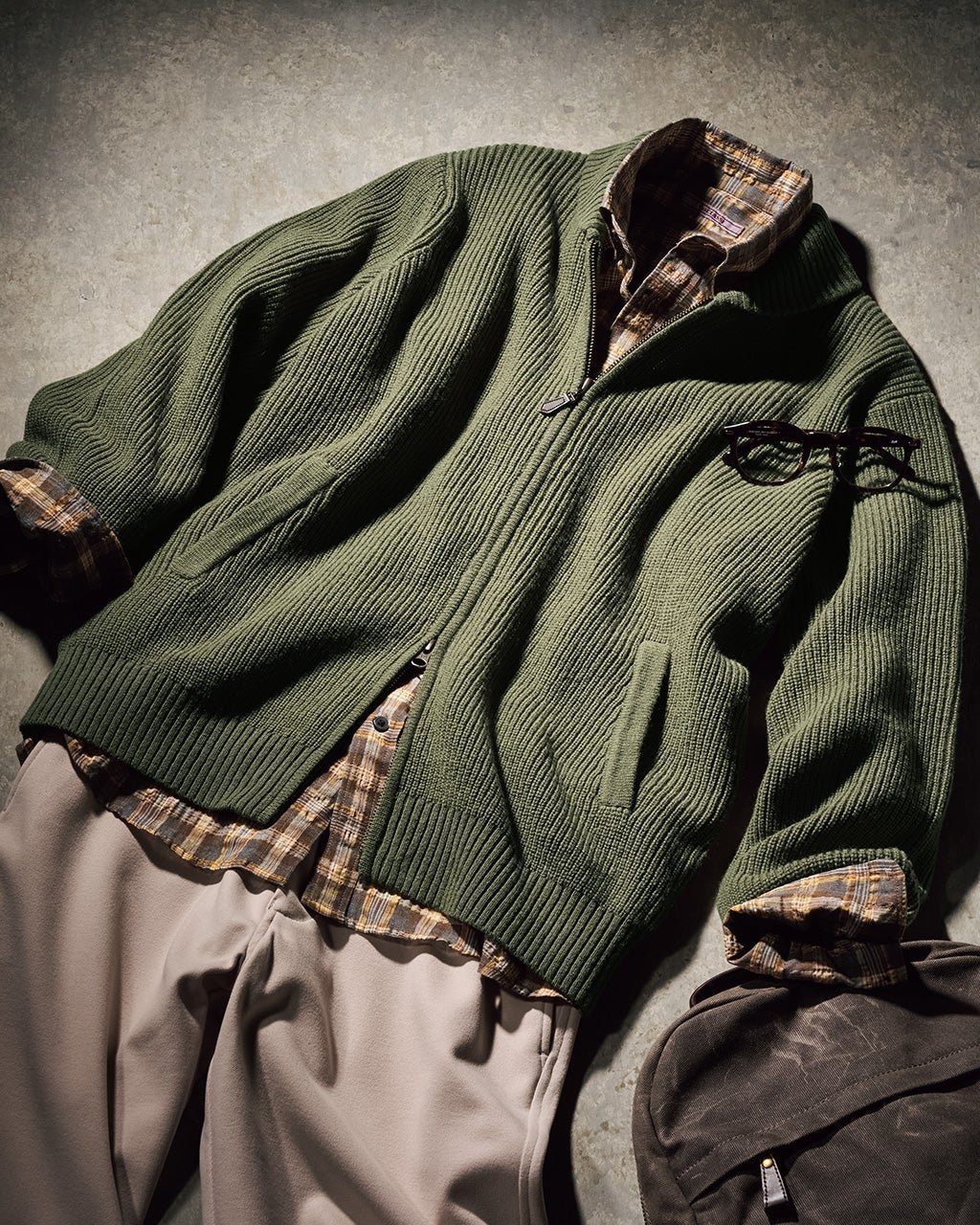 【ドゥクラッセ/DoCLASSE / MEN】の柔らかウール100%ミニショールカーディガン インテリア・キッズ・メンズ・レディースファッション・服の通販 founy(ファニー) ファッション Fashion メンズファッション Fashion for Men カーディガン Cardigan, Knitwear メンズ Men's, Menswear 軽量 Lightweight, Ultra Light カーキ|ID: prp329100004755752 ipo3291000000035991876