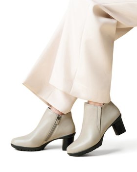 【フィットフィット/fitfit】のフレックスヒールショートブーツ200 人気、トレンドファッション・服の通販 founy(ファニー) ファッション Fashion レディースファッション Fashion for Women インソール Shoe Insole くるぶし Ankle-Length カッティング Cutting Detail クッション Cushion, Throw Pillow 抗菌 Antibacterial, Bacteria-Resistant ショート Short, Short Length シンプル Simple, Minimal スマート Smart, Elegant トレンド Trend, Trending Now フィット Fit, Slim Fit フォーマル Formal, Dressy メッシュ Mesh, Net Fabric 新作・新入荷 New Arrivals / New In エレガント 上品 Elegant |ID:prp329100004762182