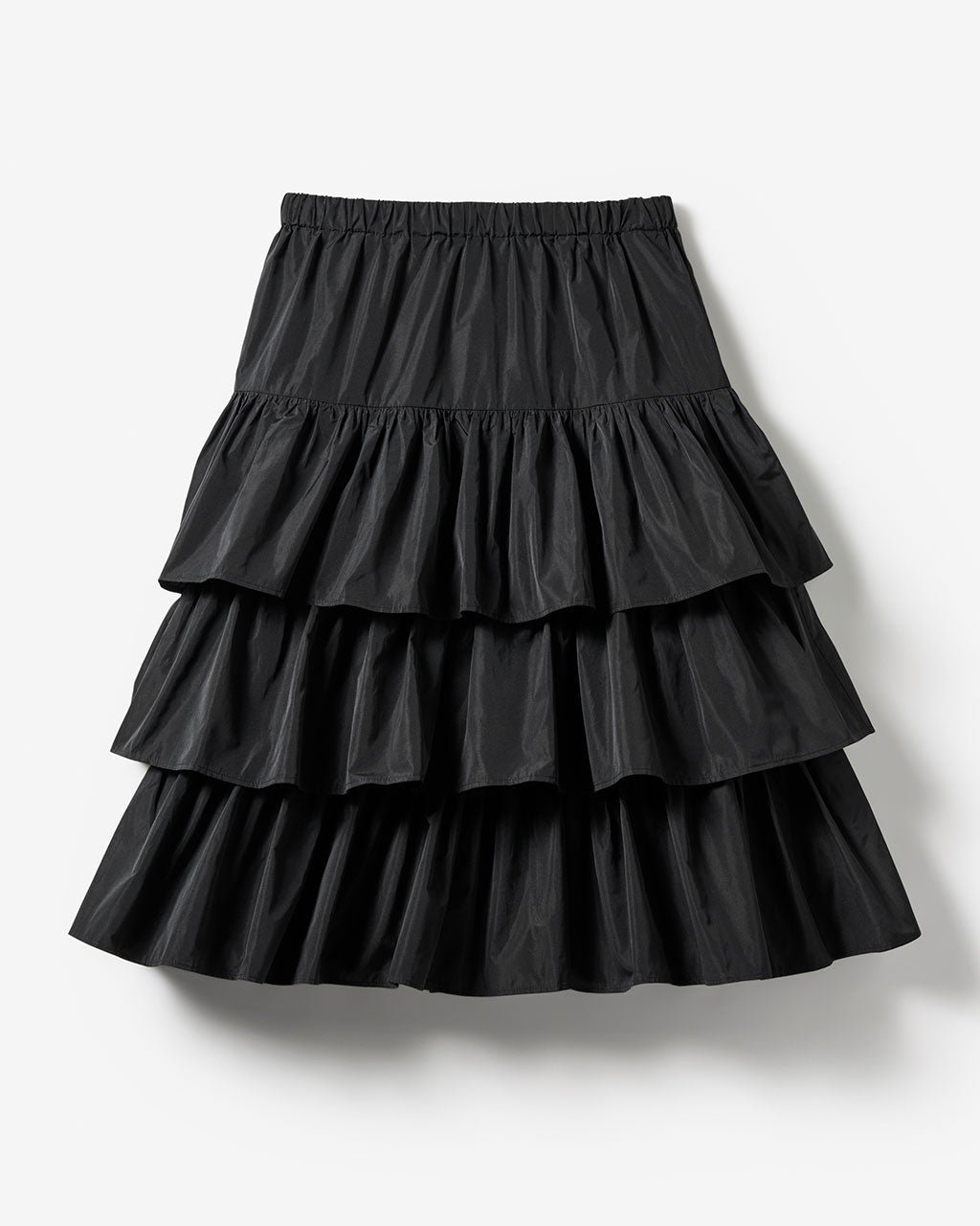 【ドゥクラッセ/DoCLASSE】のシルクタフタ・ティアードスカート インテリア・キッズ・メンズ・レディースファッション・服の通販 founy(ファニー) 　ファッション　Fashion　レディースファッション　Fashion for Women　スカート　Skirts　ティアードスカート　Tiered Skirts　新作・新入荷　New Arrivals / New In　おすすめ　Recommended / Our Picks　イタリア　Italy　エレガント 上品　Elegant　シューズ　Shoes, Footwear　シルク　Silk, 100% Silk　スニーカー　Sneakers, Trainers　ティアードスカート　Tiered Skirt, Flounced Skirt　ドレス　Dress, One-Piece　フリル　Frill, Ruffle　ブラック|ID: prp329100004768477 ipo3291000000034943136