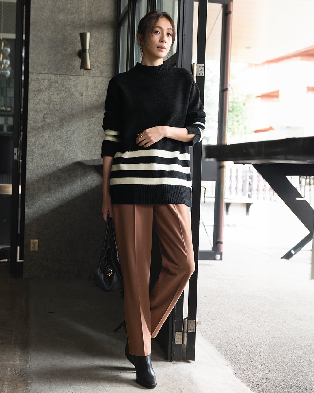 【ドゥクラッセ/DoCLASSE】のストレッチウール・ボーダーロングニット インテリア・キッズ・メンズ・レディースファッション・服の通販 founy(ファニー) 　ファッション　Fashion　レディースファッション　Fashion for Women　トップス・カットソー　Cut & Sew Tops　ニット　Knit Tops & Sweaters　新作・新入荷　New Arrivals / New In　ストレッチ　Stretch, Stretchy Fabric　スリット　Slit, Slit Detail　チュニック　Tunic, Long Top　ロング　Long, Long-Length　ブラック|ID: prp329100004780924 ipo3291000000034686370