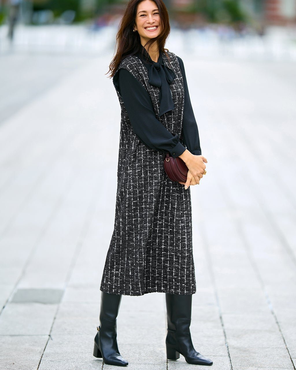 【ドゥクラッセ/DoCLASSE】のラメチェック・ジャンパースカート インテリア・キッズ・メンズ・レディースファッション・服の通販 founy(ファニー) ファッション Fashion レディースファッション Fashion for Women スカート Skirts 新作・新入荷 New Arrivals / New In ジャカード/ジャガード Jacquard, Woven Pattern チェック Check, Plaid, Tartan ツイード Twill, Twill Weave ポケット Pocket, Pocket Detail モノトーン Monotone, Black and White ブラック|ID: prp329100004780938 ipo3291000000034686417