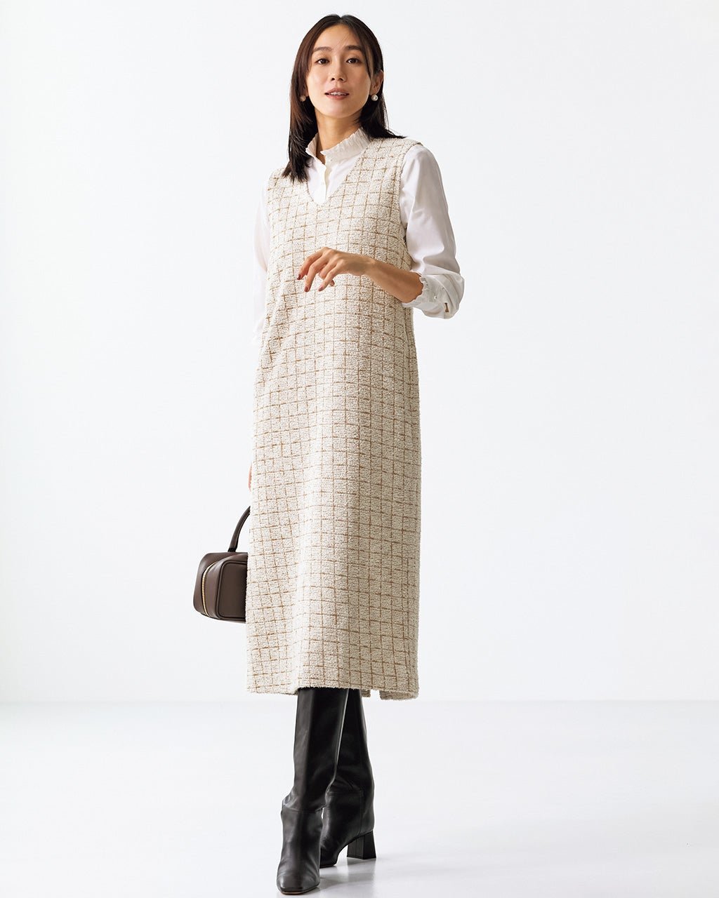 【ドゥクラッセ/DoCLASSE】のラメチェック・ジャンパースカート 人気、トレンドファッション・服の通販 founy(ファニー) 　ファッション　Fashion　レディースファッション　Fashion for Women　スカート　Skirts　ジャカード／ジャガード　Jacquard, Woven Pattern　チェック　Check, Plaid, Tartan　ツイード　Twill, Twill Weave　ポケット　Pocket, Pocket Detail　モノトーン　Monotone, Black and White　 other-1|ID: prp329100004780938 ipo3291000000035126956