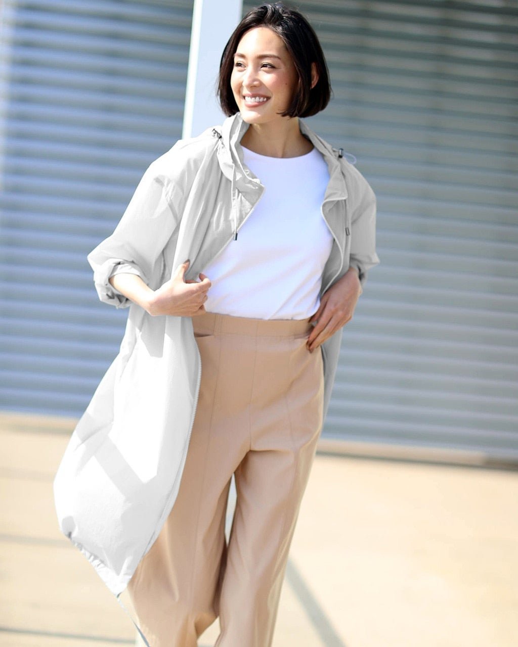 【ドゥクラッセ/DoCLASSE】のDoガード・抗ウイルス羽織りコート インテリア・キッズ・メンズ・レディースファッション・服の通販 founy(ファニー) 　ファッション　Fashion　レディースファッション　Fashion for Women　アウター　Coat / Outerwear Collection　コート・ロングコート・ピーコート　Long Coats, Peacoats & More　エアリー　Airy Texture　コンパクト　Compact, Small Size　抗菌　Antibacterial, Bacteria-Resistant　軽量　Lightweight, Ultra Light　トレンド　Trend, Trending Now　ビッグ　Big, Oversized　ポケット　Pocket, Pocket Detail　ライトグレー|ID: prp329100004783608 ipo3291000000036038660