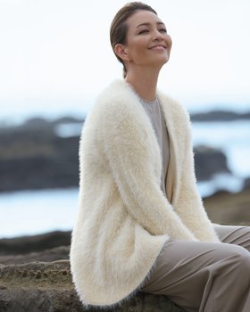 【ドゥクラッセ/DoCLASSE】 シャギーニット・Vネックカーディガン人気、トレンドファッション・服の通販 founy(ファニー) ファッション Fashion レディースファッション Fashion for Women トップス・カットソー Cut & Sew Tops ニット Knit Tops & Sweaters カーディガン・羽織り Layered Style Cardigans Vネックトップス V-Neck Tops / V-Cut Neckline Shirts カーディガン Cardigan, Knitwear トレンド Trend, Trending Now フロント Front, Front Design |ID:prp329100004791779