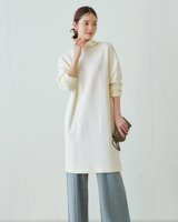 【ドゥクラッセ/DoCLASSE】のマシュマロ裏毛スウェット・チュニック 人気、トレンドファッション・服の通販 founy(ファニー) ファッション Fashion レディースファッション Fashion for Women トップス・カットソー Cut & Sew Tops シャツ・ブラウス・オフィスカジュアル Elegant Blouses & Button-Ups レディースパーカー・カジュアルフーディー Casual Hoodies & Sweatshirts ロングTシャツ・Tシャツ Longline T-Shirts & Tees スウェット・クルーネックトップス Sweatshirts & Crewnecks / Relaxed Fit Sweat Tops カットソー・ベーシックTシャツ Cut-and-Sewn Tops / Stretch Tees & Basics なめらか Smooth, Silky Texture アクリル Acrylic Material カットソー Cut and Sewn Top スウェット / スエット Sweatshirt, Sweatwear スリット Slit, Slit Detail チュニック Tunic, Long Top A/W・秋冬 Autumn/Winter |ID:prp329100004805096