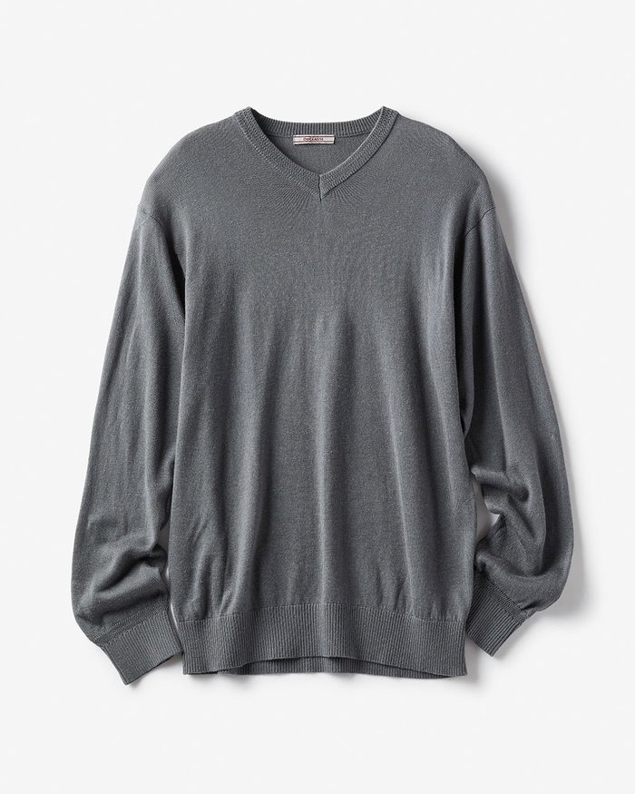 【ドゥクラッセ/DoCLASSE / MEN】のウォームキープVネックセーター インテリア・キッズ・メンズ・レディースファッション・服の通販 founy(ファニー) https://founy.com/ ファッション Fashion メンズファッション Fashion for Men ウォーム Warm Fabric スタイリッシュ Stylish, Fashionable セーター Sweater, Knitwear ベーシック Basic, Essential メンズ Men's, Menswear ワンポイント One Point, Statement Accent |ID: prp329100004826468 ipo3291000000035799921