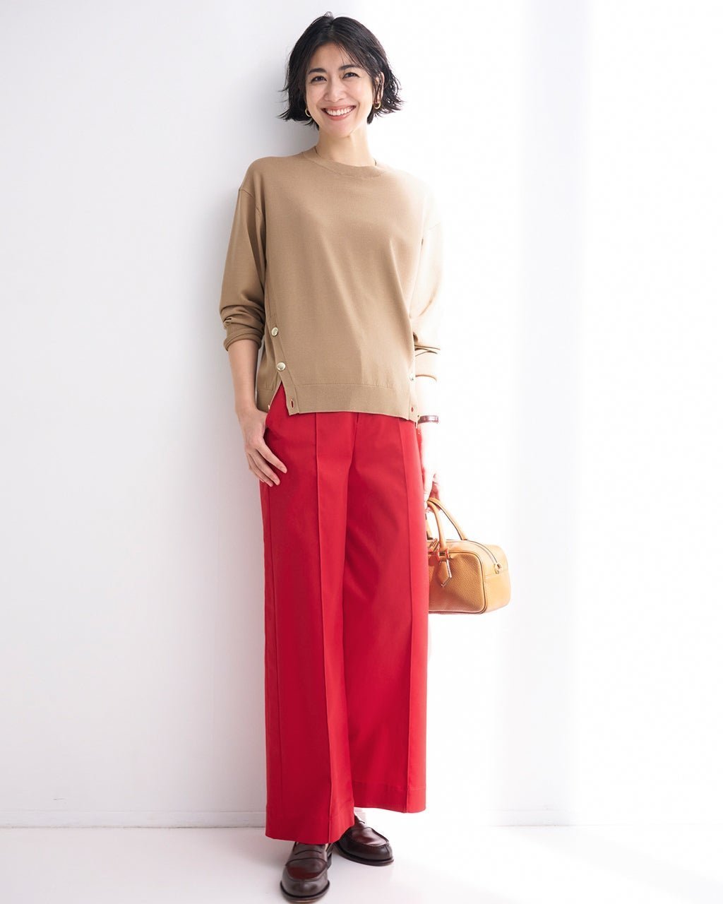 【ドゥクラッセ/DoCLASSE】のミラクルストレッチ・ピンタックワイド64cm インテリア・キッズ・メンズ・レディースファッション・服の通販 founy(ファニー) 　ファッション　Fashion　レディースファッション　Fashion for Women　パンツ　Pants & Trousers　新作・新入荷　New Arrivals / New In　おすすめ　Recommended / Our Picks　バランス　Balance, Style Balance　フロント　Front, Front Design　ワイド　Wide, Wide Fit　レッド|ID: prp329100004834704 ipo3291000000035213658