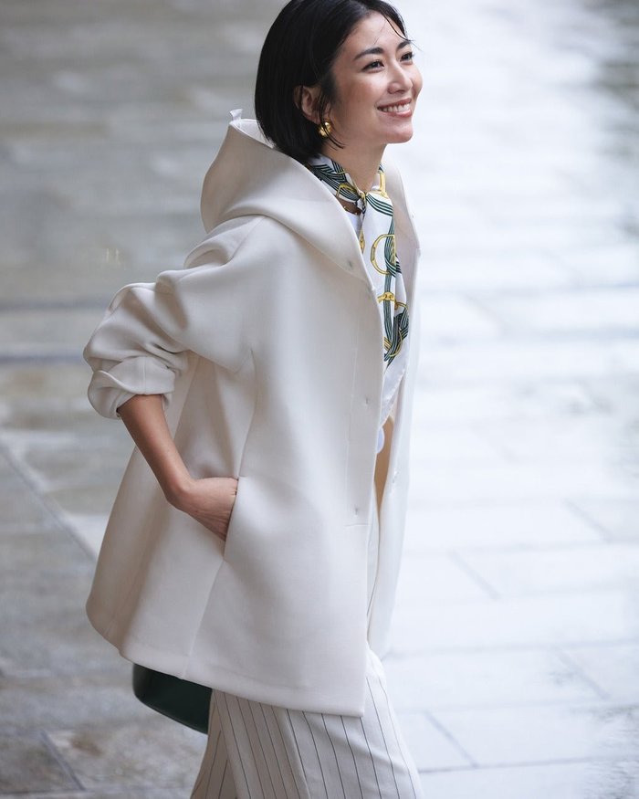 【ドゥクラッセ/DoCLASSE】のエアーフォルム・フードジャケット インテリア・キッズ・メンズ・レディースファッション・服の通販 founy(ファニー) https://founy.com/ ファッション Fashion レディースファッション Fashion for Women アウター Coat / Outerwear Collection レディースジャケット・軽アウター Jackets カッティング Cutting Detail グログラン Grosgrain, Grosgrain Ribbon コンパクト Compact, Small Size ジャケット Jacket, Outerwear ストレッチ Stretch, Stretchy Fabric スリーブ Sleeve, Long Sleeve / Short Sleeve 人気 Popular, Best Seller パターン Pattern, Design Print フェミニン Feminine, Girly フォルム Silhouette, Form アウトレット Outlet / Clearance おすすめ Recommended / Our Picks |ID: prp329100004834708 ipo3291000000035619506