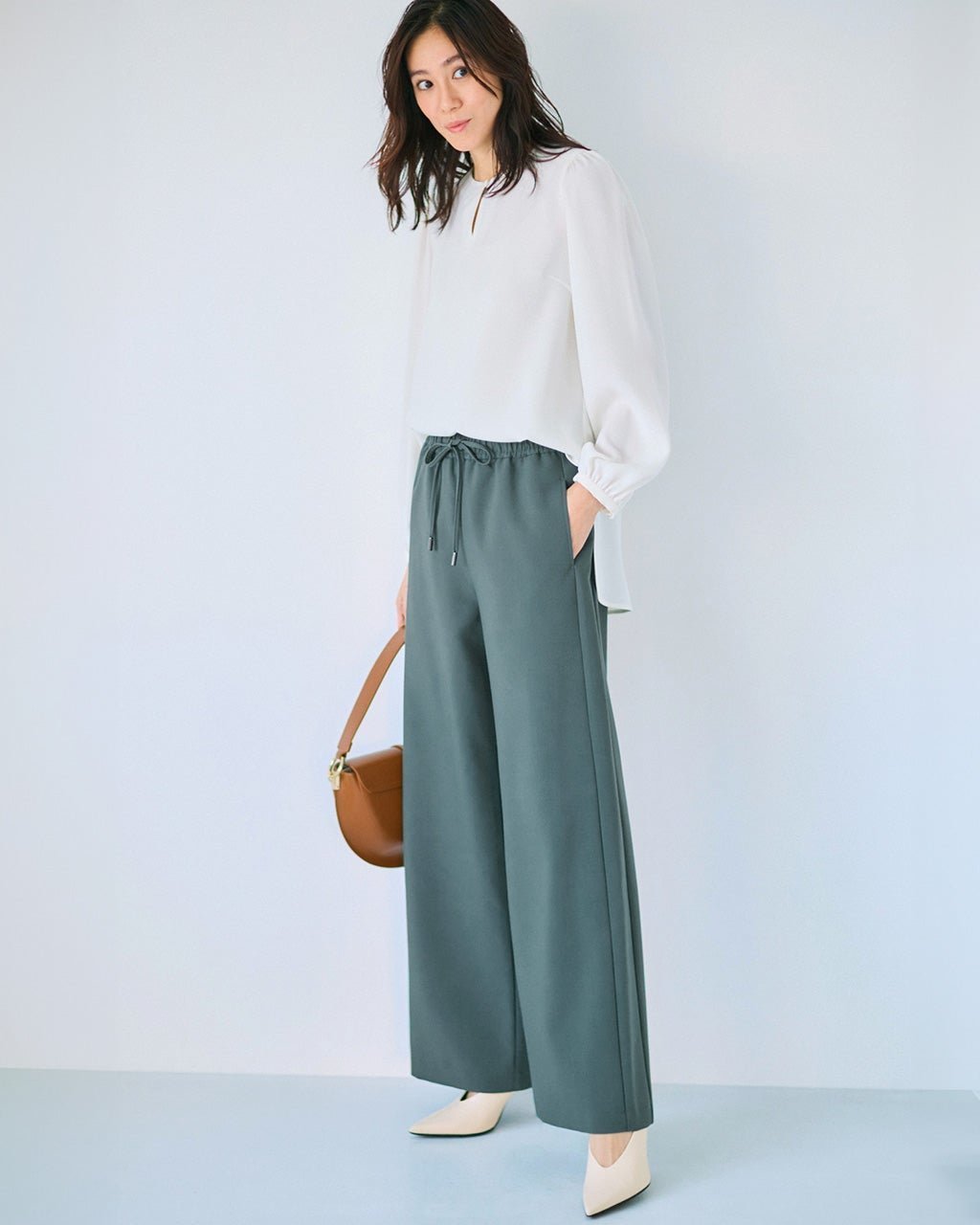 【ドゥクラッセ/DoCLASSE】のスポンジWクロス・イージーワイドパンツ インテリア・キッズ・メンズ・レディースファッション・服の通販 founy(ファニー) ファッション Fashion レディースファッション Fashion for Women パンツ Pants & Trousers なめらか Smooth, Silky Texture オケージョン Occasion Wear ストレッチ Stretch, Stretchy Fabric セットアップ Set-Up, Coordinated Outfit フォルム Silhouette, Form ビジネス 仕事 通勤 Business / Work / Commuting セージ|ID: prp329100004834718 ipo3291000000036009968