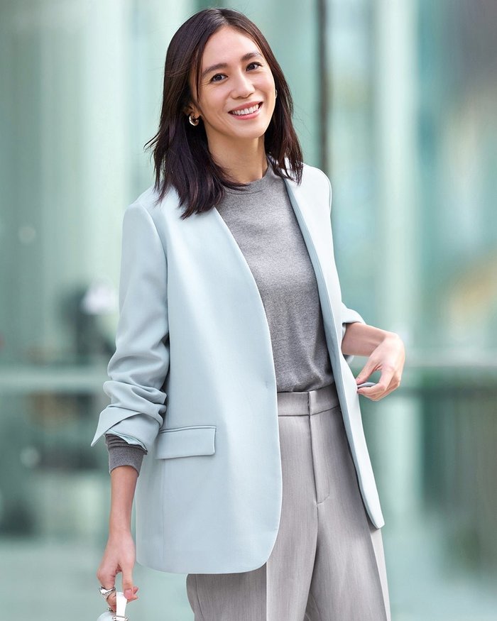 【ドゥクラッセ/DoCLASSE】のスポンジWクロス・ノーカラージャケット インテリア・キッズ・メンズ・レディースファッション・服の通販 founy(ファニー) https://founy.com/ ファッション Fashion レディースファッション Fashion for Women アウター Coat / Outerwear Collection レディースジャケット・軽アウター Jackets ノーカラージャケット / シンプル上品コーデ Collarless Jackets なめらか Smooth, Silky Texture オケージョン Occasion Wear ジャケット Jacket, Outerwear ストレッチ Stretch, Stretchy Fabric スリット Slit, Slit Detail セットアップ Set-Up, Coordinated Outfit フォルム Silhouette, Form ビジネス 仕事 通勤 Business / Work / Commuting |ID: prp329100004834721 ipo3291000000035213814