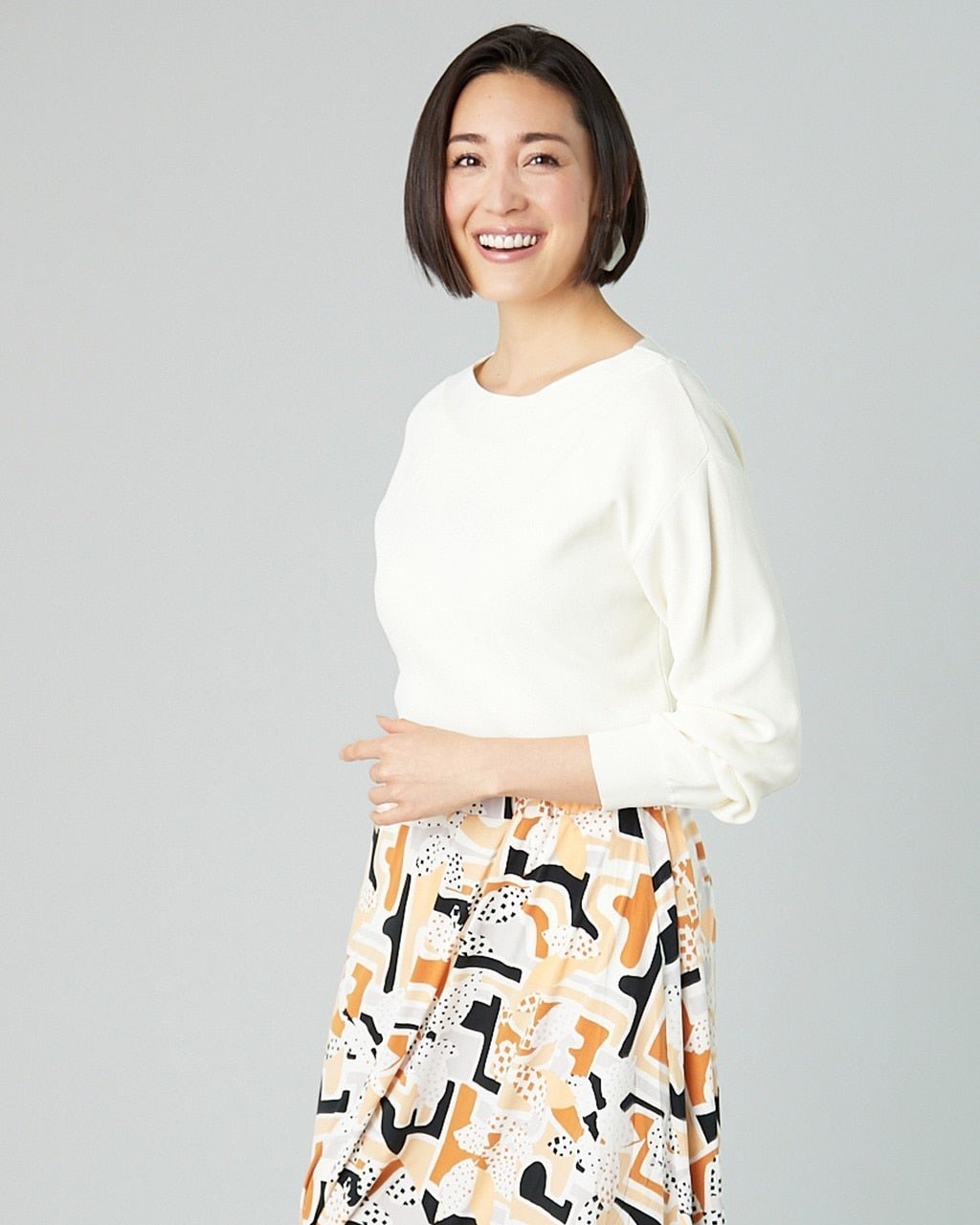 【ドゥクラッセ/DoCLASSE】の総針編み・ボートネックセーター インテリア・キッズ・メンズ・レディースファッション・服の通販 founy(ファニー) 　ファッション　Fashion　レディースファッション　Fashion for Women　トップス・カットソー　Cut & Sew Tops　ニット　Knit Tops & Sweaters　なめらか　Smooth, Silky Texture　セーター　Sweater, Knitwear　デコルテ　Décolleté, Neckline　オフホワイト|ID: prp329100004837052 ipo3291000000035249918