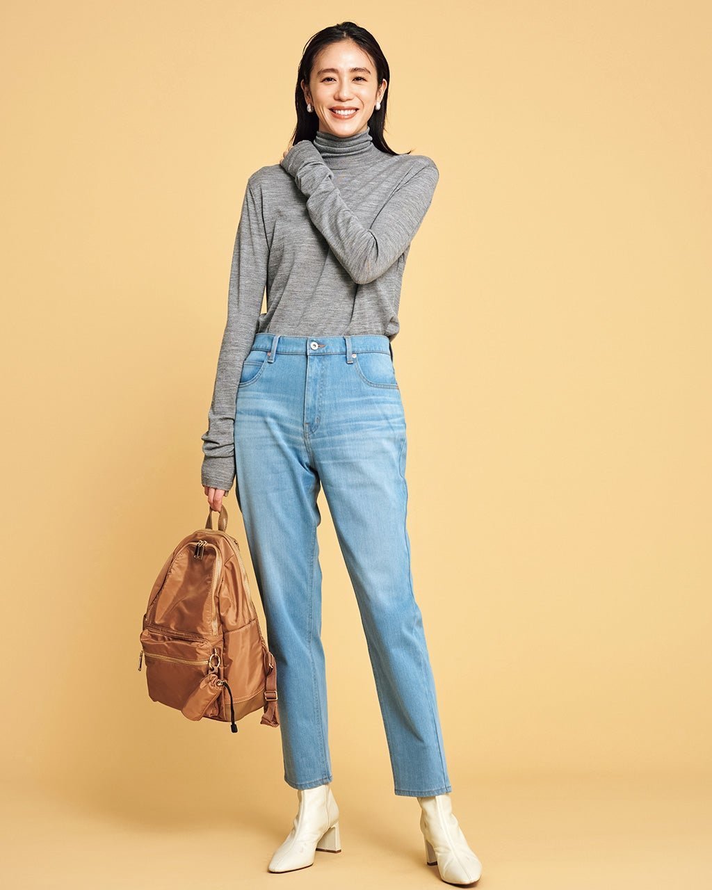 【ドゥクラッセ/DoCLASSE】のミラクルストレッチデニム /テーパード インテリア・キッズ・メンズ・レディースファッション・服の通販 founy(ファニー) 　ファッション　Fashion　レディースファッション　Fashion for Women　パンツ　Pants & Trousers　インディゴ　Indigo Denim　スウェット / スエット　Sweatshirt, Sweatwear　テーパード　Tapered, Tapered Pants　デニム　Denim, Jeans Material　パターン　Pattern, Design Print　プレミアム　Premium, High-End　ライトインディゴ|ID: prp329100004837055 ipo3291000000035249927