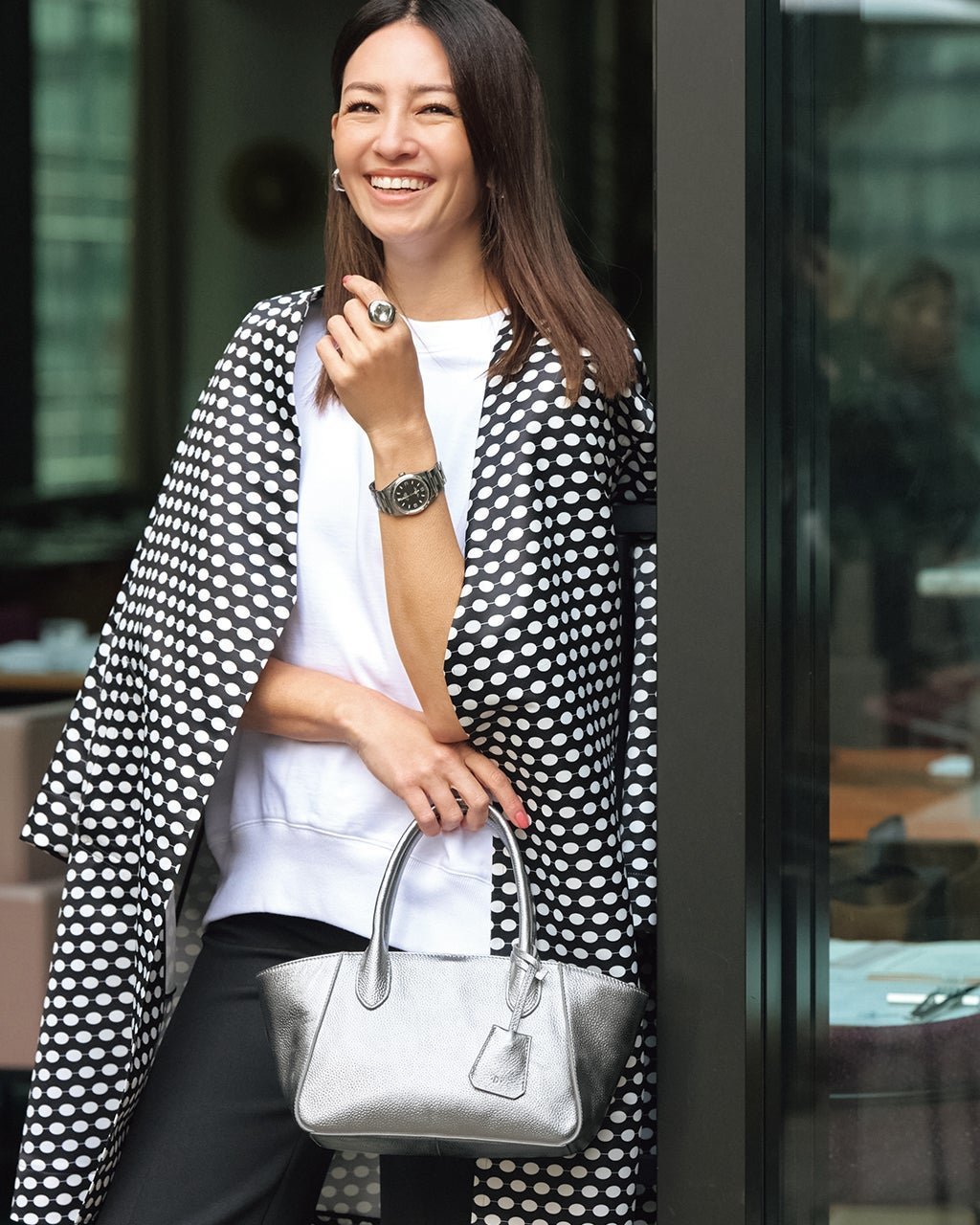 【ドゥクラッセ/DoCLASSE】の本革・エアートートバッグS 人気、トレンドファッション・服の通販 founy(ファニー) 　ファッション　Fashion　レディースファッション　Fashion for Women　バッグ　Bags　レイングッズ・傘・晴雨兼用傘　Umbrellas & Rain Gear　新作・新入荷　New Arrivals / New In　コンパクト　Compact, Small Size　ショルダー　Shoulder, Shoulder Strap　フィット　Fit, Slim Fit　ポケット　Pocket, Pocket Detail　旅行　Travel　日傘　Parasol, UV Umbrella　財布　Wallet, Purse　 other-1|ID: prp329100004837964 ipo3291000000035249841