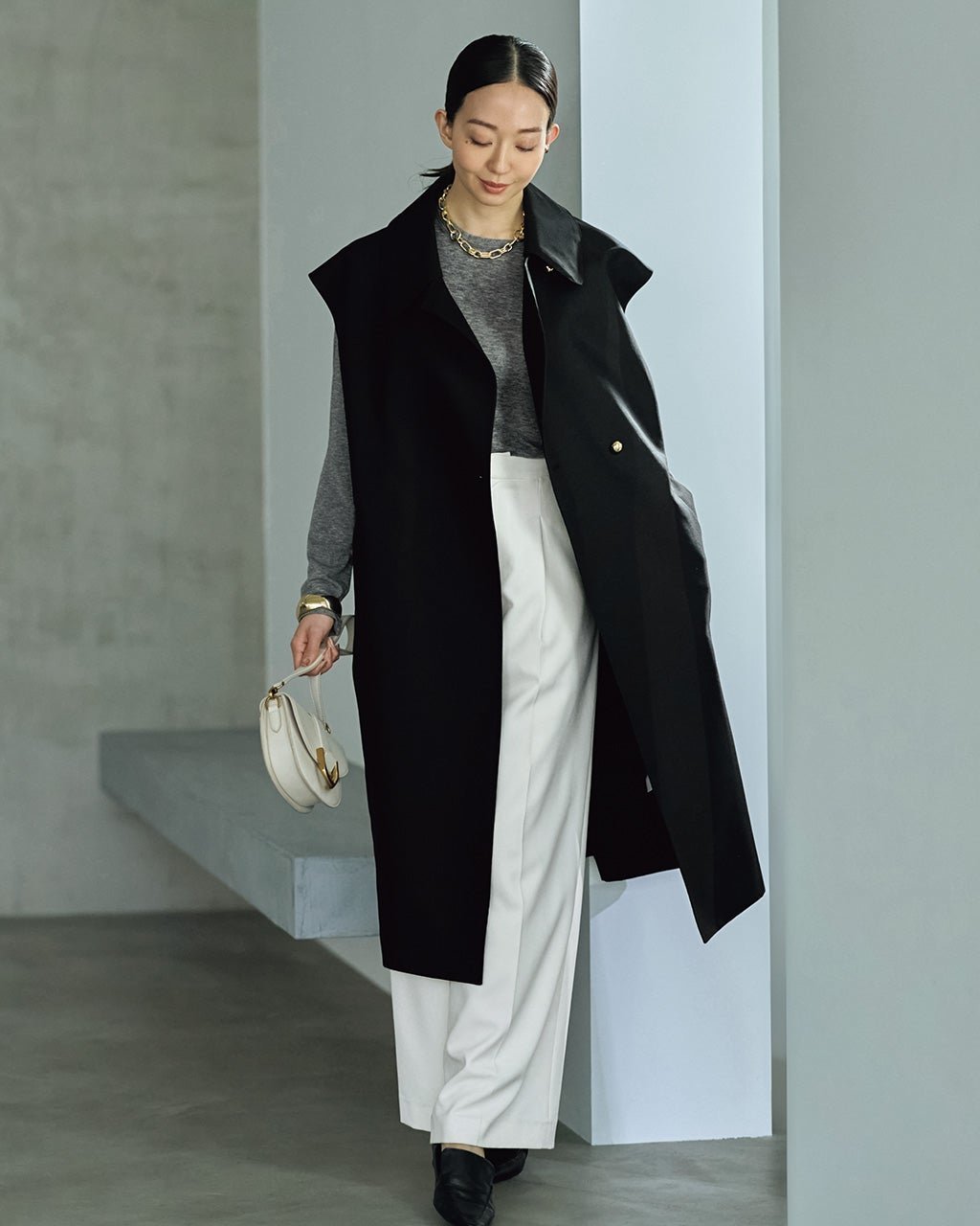 【ドゥクラッセ/DoCLASSE】の高密度ダブルクロス・ステンカラージレ 人気、トレンドファッション・服の通販 founy(ファニー) ファッション Fashion レディースファッション Fashion for Women アウター Coat / Outerwear Collection レディースジャケット・軽アウター Jackets おすすめ Recommended / Our Picks なめらか Smooth, Silky Texture グログラン Grosgrain, Grosgrain Ribbon ジャケット Jacket, Outerwear ダブル Double, Double-Breasted トレンド Trend, Trending Now フォルム Silhouette, Form other-1|ID: prp329100004837971 ipo3291000000035894929