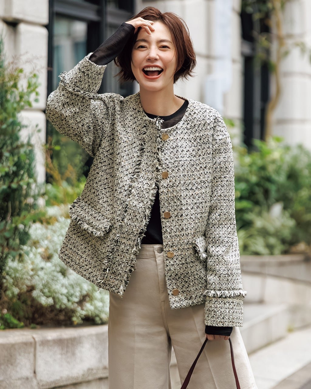 【ドゥクラッセ/DoCLASSE】のフリンジツイード・ノーカラージャケット 人気、トレンドファッション・服の通販 founy(ファニー) 　ファッション　Fashion　レディースファッション　Fashion for Women　アウター　Coat / Outerwear Collection　レディースジャケット・軽アウター　Jackets　ノーカラージャケット / シンプル上品コーデ　Collarless Jackets　ジャケット　Jacket, Outerwear　ツイード　Twill, Twill Weave　デニム　Denim, Jeans Material　パターン　Pattern, Design Print　フリンジ　Fringe, Tassel　ミックス　Mix, Mixed Style　モノトーン　Monotone, Black and White　リラックス　Relax, Relaxed Fit　ワイド　Wide, Wide Fit　 other-1|ID: prp329100004837976 ipo3291000000035894949