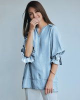 【ドゥクラッセ/DoCLASSE】のメルティーデニム・リボンスリーブチュニック 人気、トレンドファッション・服の通販 founy(ファニー) ファッション Fashion レディースファッション Fashion for Women トップス・カットソー Cut & Sew Tops シャツ・ブラウス・オフィスカジュアル Elegant Blouses & Button-Ups スリーブ Sleeve, Long Sleeve / Short Sleeve チュニック Tunic, Long Top フェミニン Feminine, Girly フレア Flare, Flared リボン Ribbon, Bow 人気 Popular, Best Seller 再入荷 Restock / Back in Stock |ID:prp329100004843596