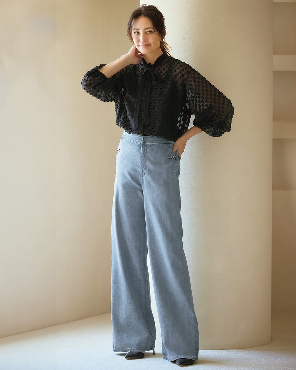 【ドゥクラッセ/DoCLASSE】のエアーストレッチデニム・ワイド インテリア・キッズ・メンズ・レディースファッション・服の通販 founy(ファニー) 　ファッション　Fashion　レディースファッション　Fashion for Women　パンツ　Pants & Trousers　ストレッチ　Stretch, Stretchy Fabric　デニム　Denim, Jeans Material　フィット　Fit, Slim Fit　レギンス　Leggings, Stretch Pants　ワイド　Wide, Wide Fit　ライトインディゴ|ID: prp329100004845226 ipo3291000000035331265