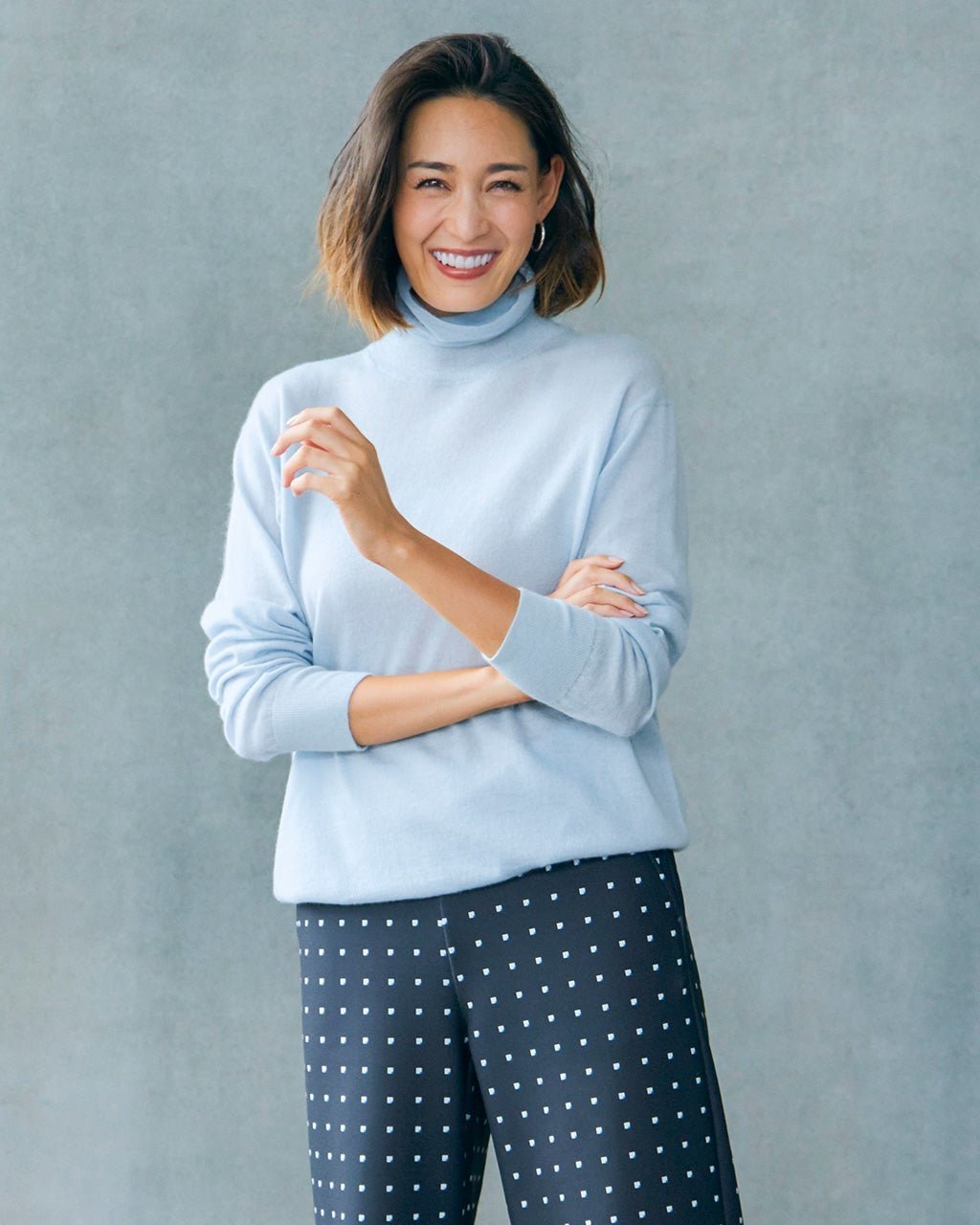 【ドゥクラッセ/DoCLASSE】のエアーカシミヤ・タートルネック インテリア・キッズ・メンズ・レディースファッション・服の通販 founy(ファニー) 　ファッション　Fashion　レディースファッション　Fashion for Women　トップス・カットソー　Cut & Sew Tops　タートルネック・ハイネックトップス　Turtlenecks & High-Neck Tops　シアー　Sheer, See-Through　ショート　Short, Short Length　タートルネック　Turtleneck, High Neck　トレンド　Trend, Trending Now　フォルム　Silhouette, Form　モノトーン　Monotone, Black and White　エレガント 上品　Elegant　定番　Standard, Basic Item　ペールブルー|ID: prp329100004847613 ipo3291000000035408498