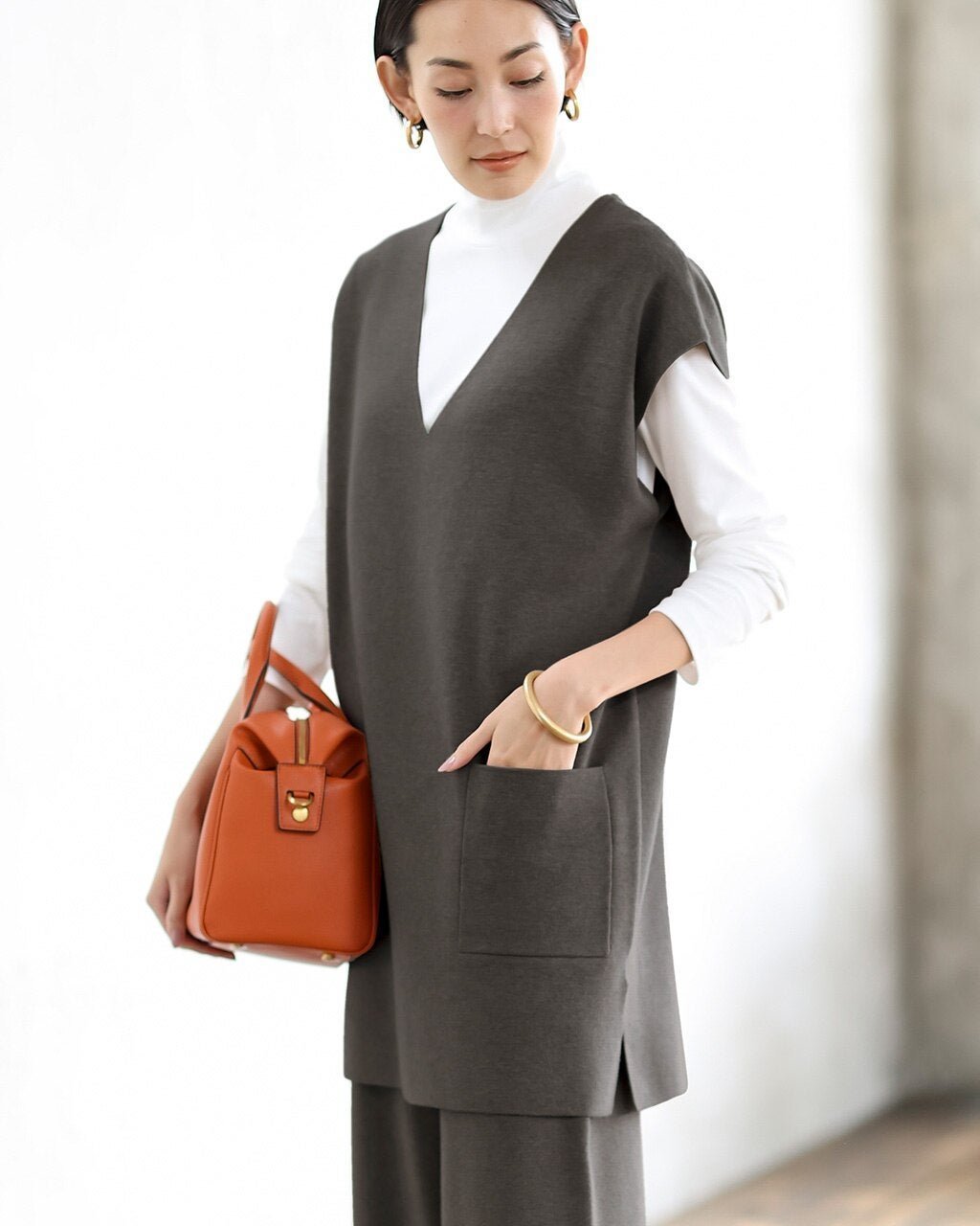 【ドゥクラッセ/DoCLASSE】のミラノリブ・ニットベスト インテリア・キッズ・メンズ・レディースファッション・服の通販 founy(ファニー) 　ファッション　Fashion　レディースファッション　Fashion for Women　アウター　Coat / Outerwear Collection　トップス・カットソー　Cut & Sew Tops　ニット　Knit Tops & Sweaters　ベスト&ジレ / 重ね着スタイル　Vests & Gilets　シンプル　Simple, Minimal　セットアップ　Set-Up, Coordinated Outfit　セーター　Sweater, Knitwear　ベスト　Vest, Waistcoat　チャコール|ID: prp329100004848109 ipo3291000000035431712