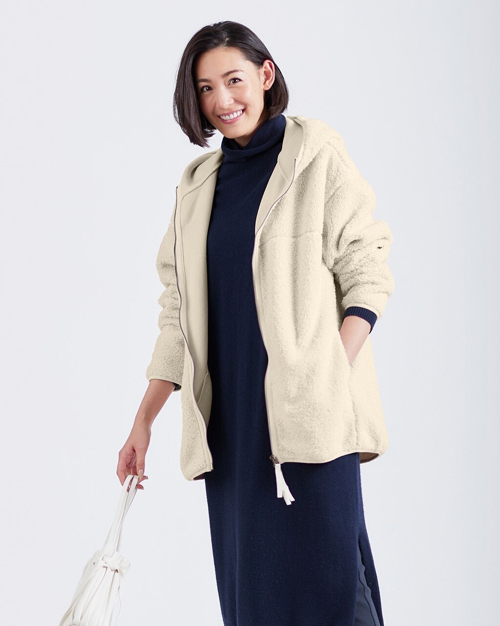 【ドゥクラッセ/DoCLASSE】のスマートボア・ミドルパーカー インテリア・キッズ・メンズ・レディースファッション・服の通販 founy(ファニー) 　ファッション　Fashion　レディースファッション　Fashion for Women　トップス・カットソー　Cut & Sew Tops　カーディガン・羽織り　Layered Style Cardigans　レディースパーカー・カジュアルフーディー　Casual Hoodies & Sweatshirts　なめらか　Smooth, Silky Texture　カーディガン　Cardigan, Knitwear　スマート　Smart, Elegant　ビッグ　Big, Oversized　フォルム　Silhouette, Form　ミドル　Middle Length, Mid Height　人気　Popular, Best Seller　オフホワイト|ID: prp329100004848123 ipo3291000000035431809