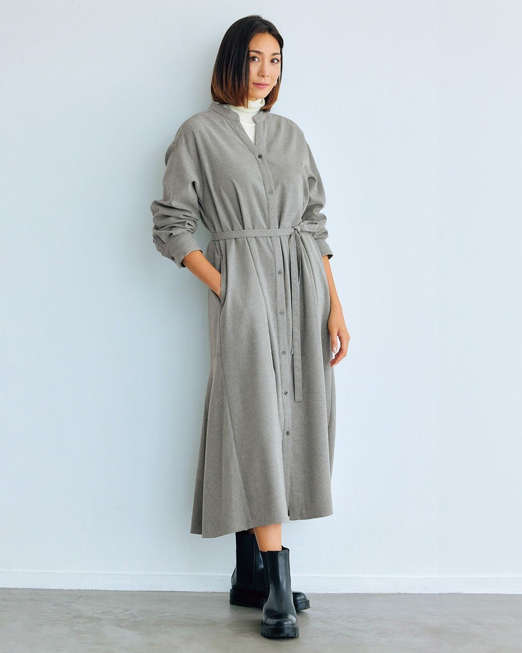 【ドゥクラッセ/DoCLASSE】の微起毛サキソニー・バックフレアワンピース インテリア・キッズ・メンズ・レディースファッション・服の通販 founy(ファニー) 　ファッション　Fashion　レディースファッション　Fashion for Women　ワンピース　Dresses　インナー　Innerwear　フレア　Flare, Flared　マーメイド　Mermaid, Fishtail Silhouette　ライトグレー|ID: prp329100004848162 ipo3291000000035432290