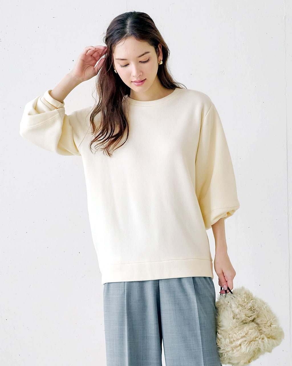【ドゥクラッセ/DoCLASSE】のマシュマロ裏毛スウェット・プルオーバー インテリア・キッズ・メンズ・レディースファッション・服の通販 founy(ファニー) 　ファッション　Fashion　レディースファッション　Fashion for Women　トップス・カットソー　Cut & Sew Tops　シャツ・ブラウス・オフィスカジュアル　Elegant Blouses & Button-Ups　レディースパーカー・カジュアルフーディー　Casual Hoodies & Sweatshirts　ロングTシャツ・Tシャツ　Longline T-Shirts & Tees　カジュアルプルオーバー・ニットトップス　Pullovers & Knit Tops / Casual Pullovers　スウェット・クルーネックトップス　Sweatshirts & Crewnecks / Relaxed Fit Sweat Tops　カットソー・ベーシックTシャツ　Cut-and-Sewn Tops / Stretch Tees & Basics　なめらか　Smooth, Silky Texture　アクリル　Acrylic Material　カットソー　Cut and Sewn Top　ショート　Short, Short Length　スウェット / スエット　Sweatshirt, Sweatwear　セットアップ　Set-Up, Coordinated Outfit　チュニック　Tunic, Long Top　バランス　Balance, Style Balance　レギンス　Leggings, Stretch Pants　A/W・秋冬　Autumn/Winter　アイボリー|ID: prp329100004848168 ipo3291000000035432354