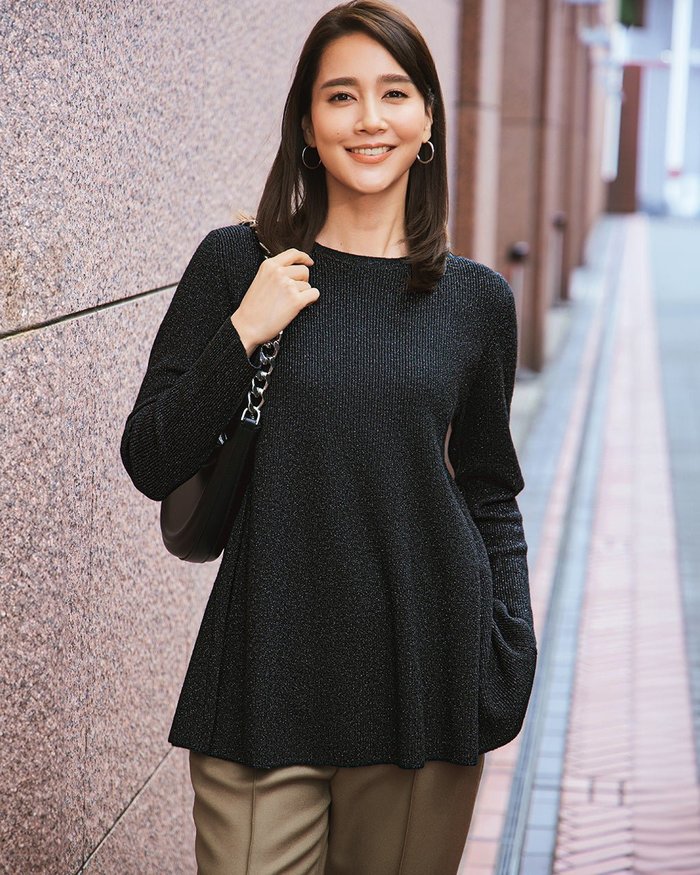 【ドゥクラッセ/DoCLASSE】のラメリブニット・ペプラムチュニック インテリア・キッズ・メンズ・レディースファッション・服の通販 founy(ファニー) https://founy.com/ ファッション Fashion レディースファッション Fashion for Women トップス・カットソー Cut & Sew Tops ニット Knit Tops & Sweaters チュニック Tunic, Long Top ドレープ Drape, Draping Fabric パール Pearl, Pearl Accent フレア Flare, Flared ペプラム Peplum, Flared Hem 畦 Ribbed Knit |ID: prp329100004848176 ipo3291000000035432426