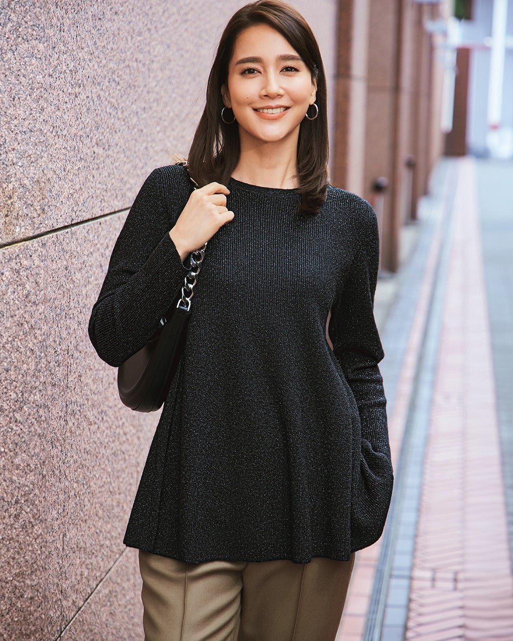 【ドゥクラッセ/DoCLASSE】のラメリブニット・ペプラムチュニック 人気、トレンドファッション・服の通販 founy(ファニー) 　ファッション　Fashion　レディースファッション　Fashion for Women　トップス・カットソー　Cut & Sew Tops　ニット　Knit Tops & Sweaters　チュニック　Tunic, Long Top　ドレープ　Drape, Draping Fabric　パール　Pearl, Pearl Accent　フレア　Flare, Flared　ペプラム　Peplum, Flared Hem　畦　Ribbed Knit　 other-1|ID: prp329100004848176 ipo3291000000035432426