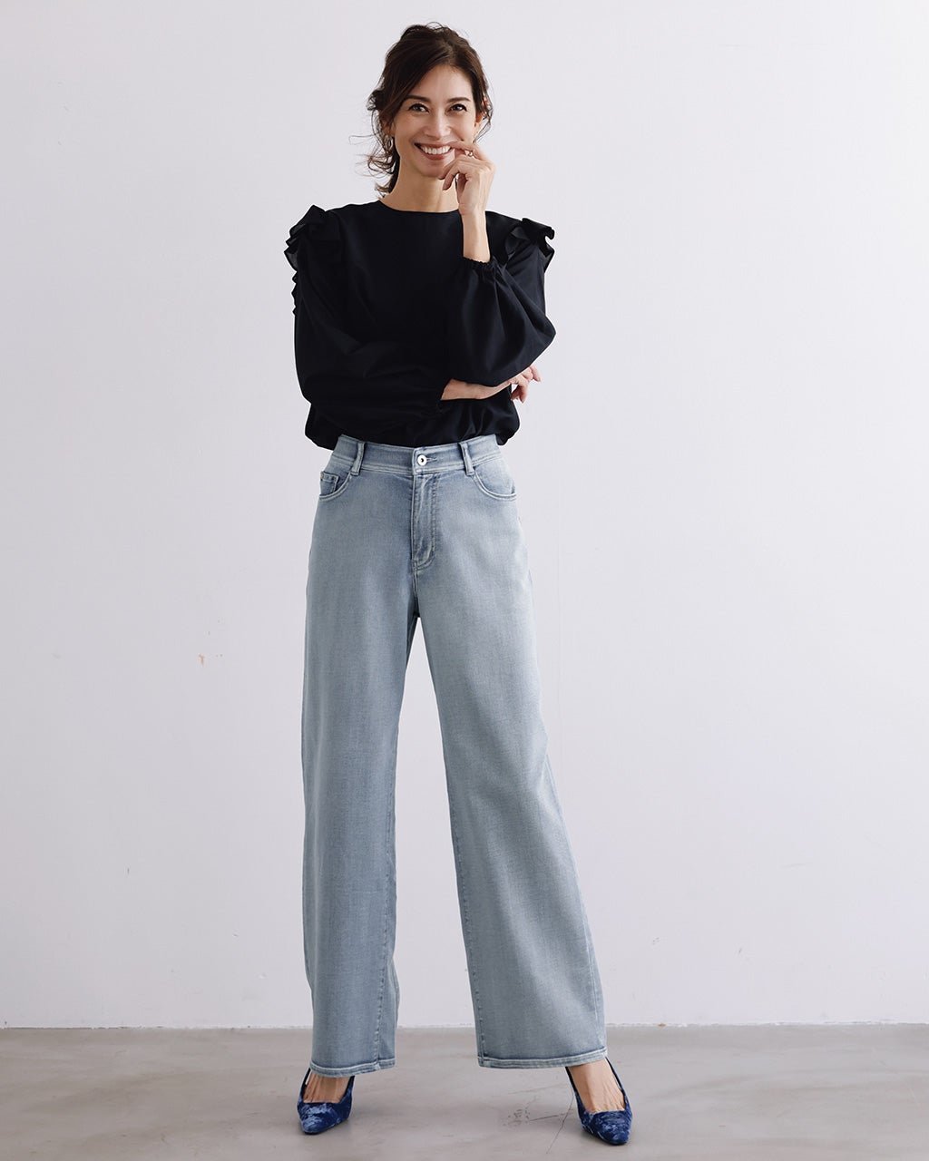 【ドゥクラッセ/DoCLASSE】のエアーストレッチデニム・5ポケットワイド インテリア・キッズ・メンズ・レディースファッション・服の通販 founy(ファニー) ファッション Fashion レディースファッション Fashion for Women パンツ Pants & Trousers ストレッチ Stretch, Stretchy Fabric デニム Denim, Jeans Material ポケット Pocket, Pocket Detail レギンス Leggings, Stretch Pants ワイド Wide, Wide Fit エレガント 上品 Elegant 人気 Popular, Best Seller ライトインディゴ|ID: prp329100004849725 ipo3291000000035494592