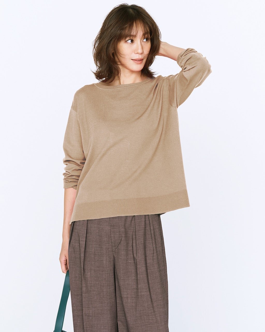 【ドゥクラッセ/DoCLASSE】のハイゲージニット・抜け感ボートネック インテリア・キッズ・メンズ・レディースファッション・服の通販 founy(ファニー) 　ファッション　Fashion　レディースファッション　Fashion for Women　トップス・カットソー　Cut & Sew Tops　ニット　Knit Tops & Sweaters　なめらか　Smooth, Silky Texture　ショルダー　Shoulder, Shoulder Strap　シンプル　Simple, Minimal　スマート　Smart, Elegant　セーター　Sweater, Knitwear　ドロップ　Drop Shoulder, Dropped Style　フォルム　Silhouette, Form　ロング　Long, Long-Length　冬　Winter / This Winter　秋　Autumn　A/W・秋冬　Autumn/Winter　グレーベージュ|ID: prp329100004849847 ipo3291000000035515787