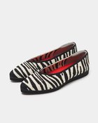 【フィットフィット/fitfit】の撥水ニットポインテッドフラットシューズ 人気、トレンドファッション・服の通販 founy(ファニー) ファッション Fashion レディースファッション Fashion for Women エレガント 上品 Elegant 軽量 Lightweight, Ultra Light シューズ Shoes, Footwear パターン Pattern, Design Print フィット Fit, Slim Fit フラット Flat, Flat Shoes プレーン Plain, Simple ポインテッド Pointed Toe, Sharp Toe ラバー Rubber, Rubber Sole thumbnail ゼブラ|ID: prp329100004854174 ipo3291000000036158887