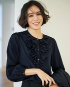 【ドゥクラッセ/DoCLASSE】のサテン・フリルブラウス ミッドナイトブルー|ID: prp329100004856957 ipo3291000000035832988