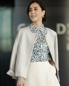 【ドゥクラッセ/DoCLASSE】の二重織りカルゼ・ペプラムジャケット グレー|ID: prp329100004856959 ipo3291000000035833012