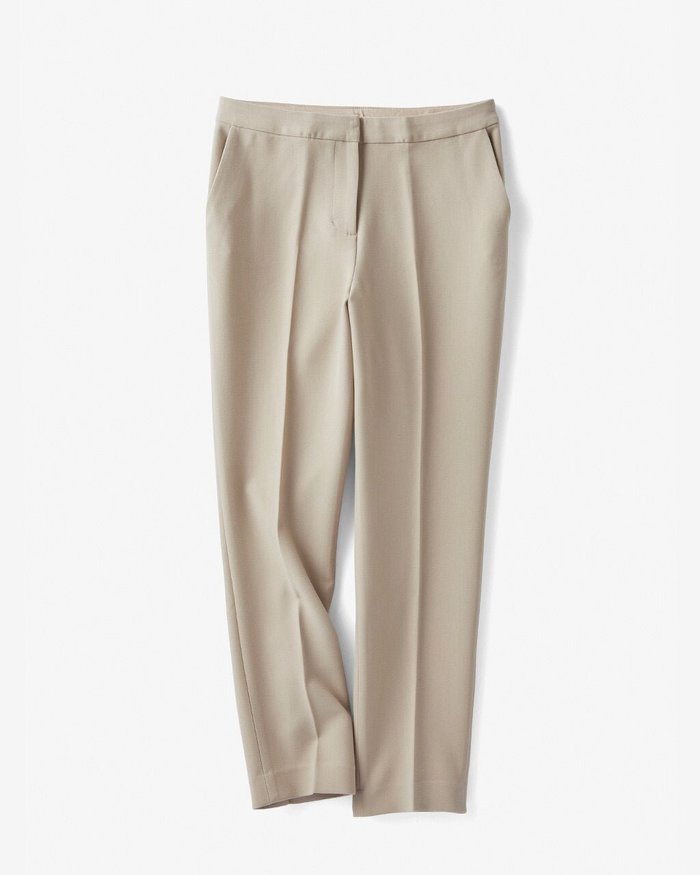 【ドゥクラッセ/DoCLASSE】のスポンジW・クロップドパンツ インテリア・キッズ・メンズ・レディースファッション・服の通販 founy(ファニー) https://founy.com/ ファッション Fashion レディースファッション Fashion for Women パンツ Pants & Trousers コンパクト Compact, Small Size ストレッチ Stretch, Stretchy Fabric センター Center, Center Line |ID: prp329100004860382 ipo3291000000035992685