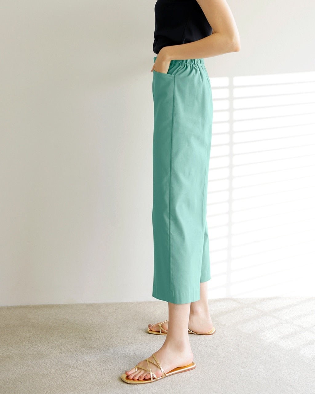 【ドゥクラッセ/DoCLASSE】のドライタッチ・クロップドワイド インテリア・キッズ・メンズ・レディースファッション・服の通販 founy(ファニー) 　ファッション　Fashion　レディースファッション　Fashion for Women　パンツ　Pants & Trousers　ストレッチ　Stretch, Stretchy Fabric　フォルム　Silhouette, Form　ミントグリーン|ID: prp329100004860385 ipo3291000000035992736