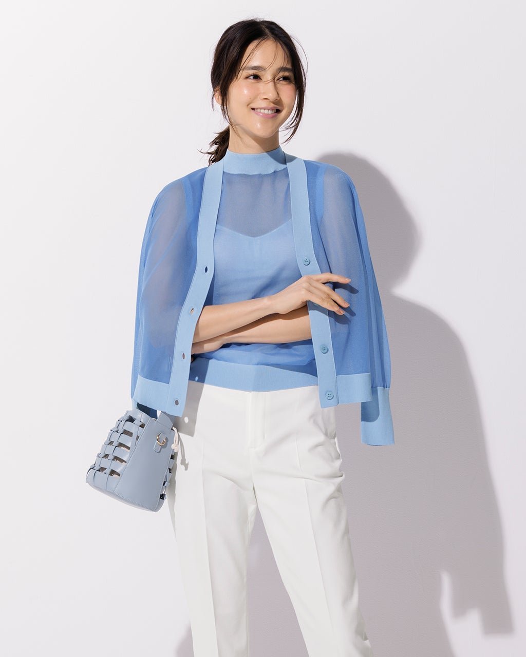 【ドゥクラッセ/DoCLASSE】のドライシアーニット・Vネックカーディガン インテリア・キッズ・メンズ・レディースファッション・服の通販 founy(ファニー) ファッション Fashion レディースファッション Fashion for Women トップス・カットソー Cut & Sew Tops ニット Knit Tops & Sweaters カーディガン・羽織り Layered Style Cardigans Vネックトップス V-Neck Tops / V-Cut Neckline Shirts アンサンブル Ensemble Set カーディガン Cardigan, Knitwear ストレッチ Stretch, Stretchy Fabric ビジネス 仕事 通勤 Business / Work / Commuting ブルー|ID: prp329100004862802 ipo3291000000036118903