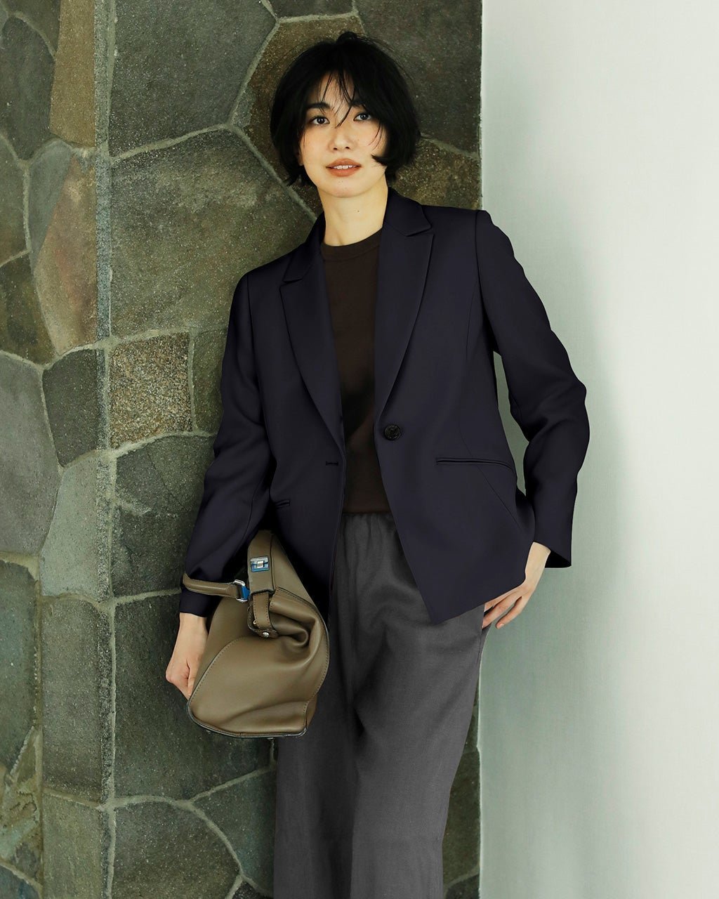 【ドゥクラッセ/DoCLASSE】の二重織カルゼ・テーラードジャケット インテリア・キッズ・メンズ・レディースファッション・服の通販 founy(ファニー) 　ファッション　Fashion　レディースファッション　Fashion for Women　アウター　Coat / Outerwear Collection　レディースジャケット・軽アウター　Jackets　テーラードジャケット / 通勤・きれいめスタイル　Tailored Jackets & Blazers　新作・新入荷　New Arrivals / New In　カッティング　Cutting Detail　ジャケット　Jacket, Outerwear　フォルム　Silhouette, Form　プレミアム　Premium, High-End　エレガント 上品　Elegant　ダークネイビー|ID: prp329100004864581 ipo3291000000036204280