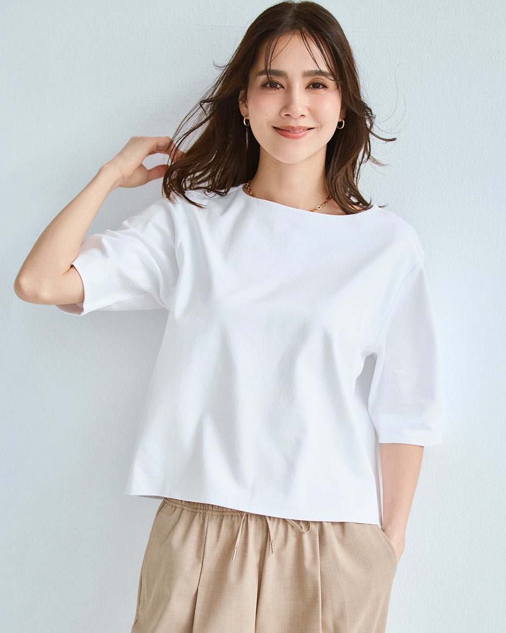 【ドゥクラッセ/DoCLASSE】のワイドフォルム/5分袖・DoT インテリア・キッズ・メンズ・レディースファッション・服の通販 founy(ファニー) 　ファッション　Fashion　レディースファッション　Fashion for Women　トップス・カットソー　Cut & Sew Tops　シャツ・ブラウス・オフィスカジュアル　Elegant Blouses & Button-Ups　ロングTシャツ・Tシャツ　Longline T-Shirts & Tees　カットソー・ベーシックTシャツ　Cut-and-Sewn Tops / Stretch Tees & Basics　インナー　Innerwear　カットソー　Cut and Sewn Top　コンパクト　Compact, Small Size　ショート　Short, Short Length　シンプル　Simple, Minimal　ジャケット　Jacket, Outerwear　デニム　Denim, Jeans Material　定番　Standard, Basic Item　なめらか　Smooth, Silky Texture　パール　Pearl, Pearl Accent　フォルム　Silhouette, Form　フレア　Flare, Flared　ベーシック　Basic, Essential　半袖　Short Sleeve, Half Sleeve　ワイド　Wide, Wide Fit　新作・新入荷　New Arrivals / New In　おすすめ　Recommended / Our Picks　ビジネス 仕事 通勤　Business / Work / Commuting　ホワイト|ID: prp329100004871402 ipo3291000000036315330