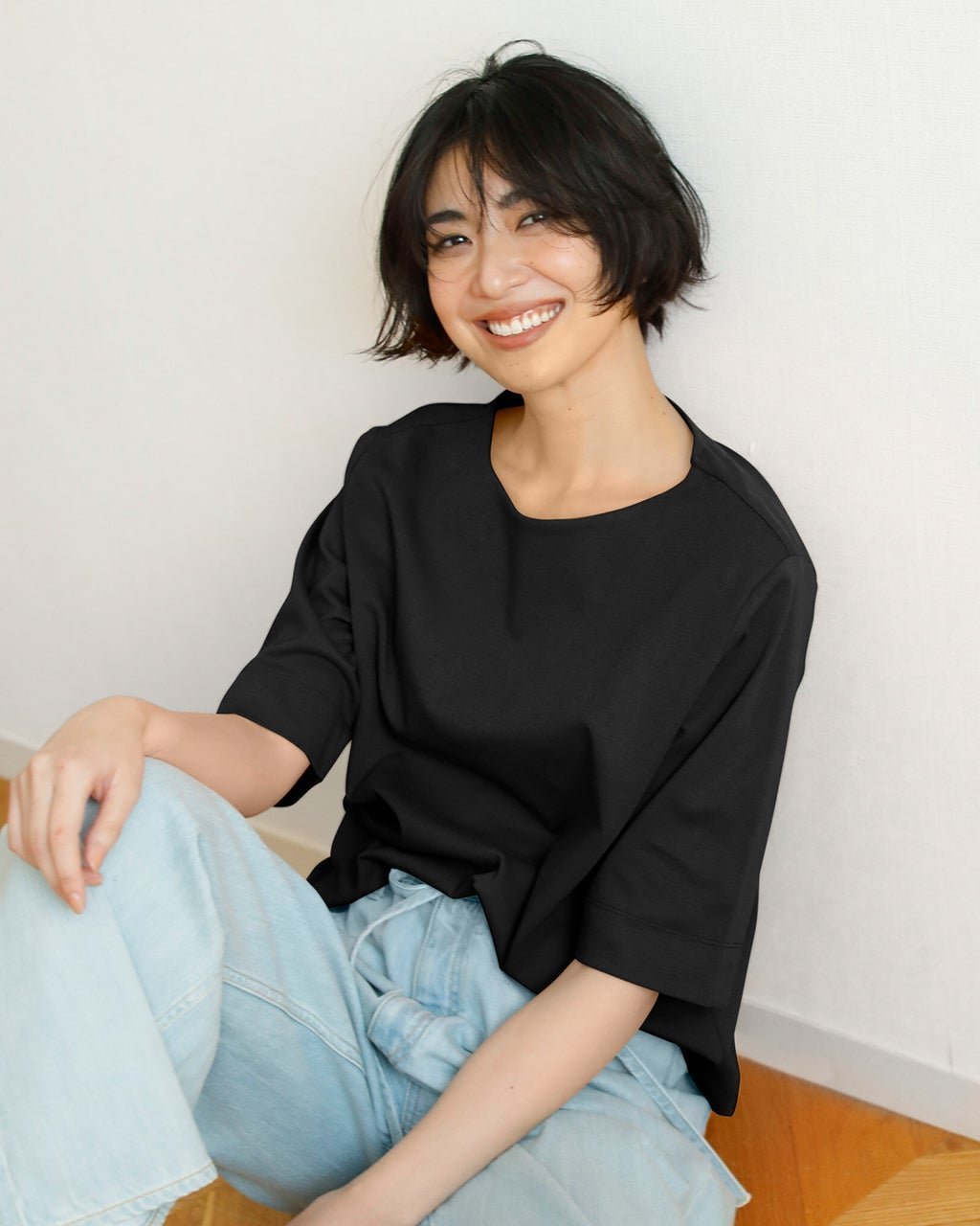 【ドゥクラッセ/DoCLASSE】のワイドフォルム/5分袖・DoT インテリア・キッズ・メンズ・レディースファッション・服の通販 founy(ファニー) 　ファッション　Fashion　レディースファッション　Fashion for Women　トップス・カットソー　Cut & Sew Tops　シャツ・ブラウス・オフィスカジュアル　Elegant Blouses & Button-Ups　ロングTシャツ・Tシャツ　Longline T-Shirts & Tees　カットソー・ベーシックTシャツ　Cut-and-Sewn Tops / Stretch Tees & Basics　インナー　Innerwear　カットソー　Cut and Sewn Top　コンパクト　Compact, Small Size　ショート　Short, Short Length　シンプル　Simple, Minimal　ジャケット　Jacket, Outerwear　デニム　Denim, Jeans Material　定番　Standard, Basic Item　なめらか　Smooth, Silky Texture　パール　Pearl, Pearl Accent　フォルム　Silhouette, Form　フレア　Flare, Flared　ベーシック　Basic, Essential　半袖　Short Sleeve, Half Sleeve　ワイド　Wide, Wide Fit　新作・新入荷　New Arrivals / New In　おすすめ　Recommended / Our Picks　ビジネス 仕事 通勤　Business / Work / Commuting　ブラック|ID: prp329100004871402 ipo3291000000036315335