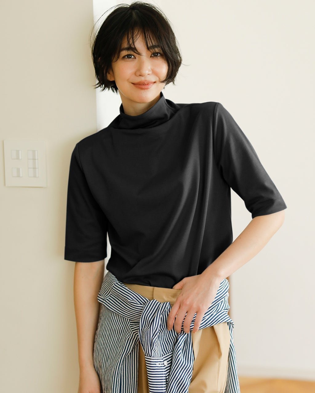 【ドゥクラッセ/DoCLASSE】のファネルネック/5分袖・DoT インテリア・キッズ・メンズ・レディースファッション・服の通販 founy(ファニー) 　ファッション　Fashion　レディースファッション　Fashion for Women　トップス・カットソー　Cut & Sew Tops　シャツ・ブラウス・オフィスカジュアル　Elegant Blouses & Button-Ups　ロングTシャツ・Tシャツ　Longline T-Shirts & Tees　カットソー・ベーシックTシャツ　Cut-and-Sewn Tops / Stretch Tees & Basics　インナー　Innerwear　カットソー　Cut and Sewn Top　ショルダー　Shoulder, Shoulder Strap　シンプル　Simple, Minimal　ジャケット　Jacket, Outerwear　デニム　Denim, Jeans Material　定番　Standard, Basic Item　なめらか　Smooth, Silky Texture　ハイネック　High Neck, Mock Neck　パール　Pearl, Pearl Accent　ベーシック　Basic, Essential　半袖　Short Sleeve, Half Sleeve　新作・新入荷　New Arrivals / New In　おすすめ　Recommended / Our Picks　ビジネス 仕事 通勤　Business / Work / Commuting　ブラック|ID: prp329100004871404 ipo3291000000036315364