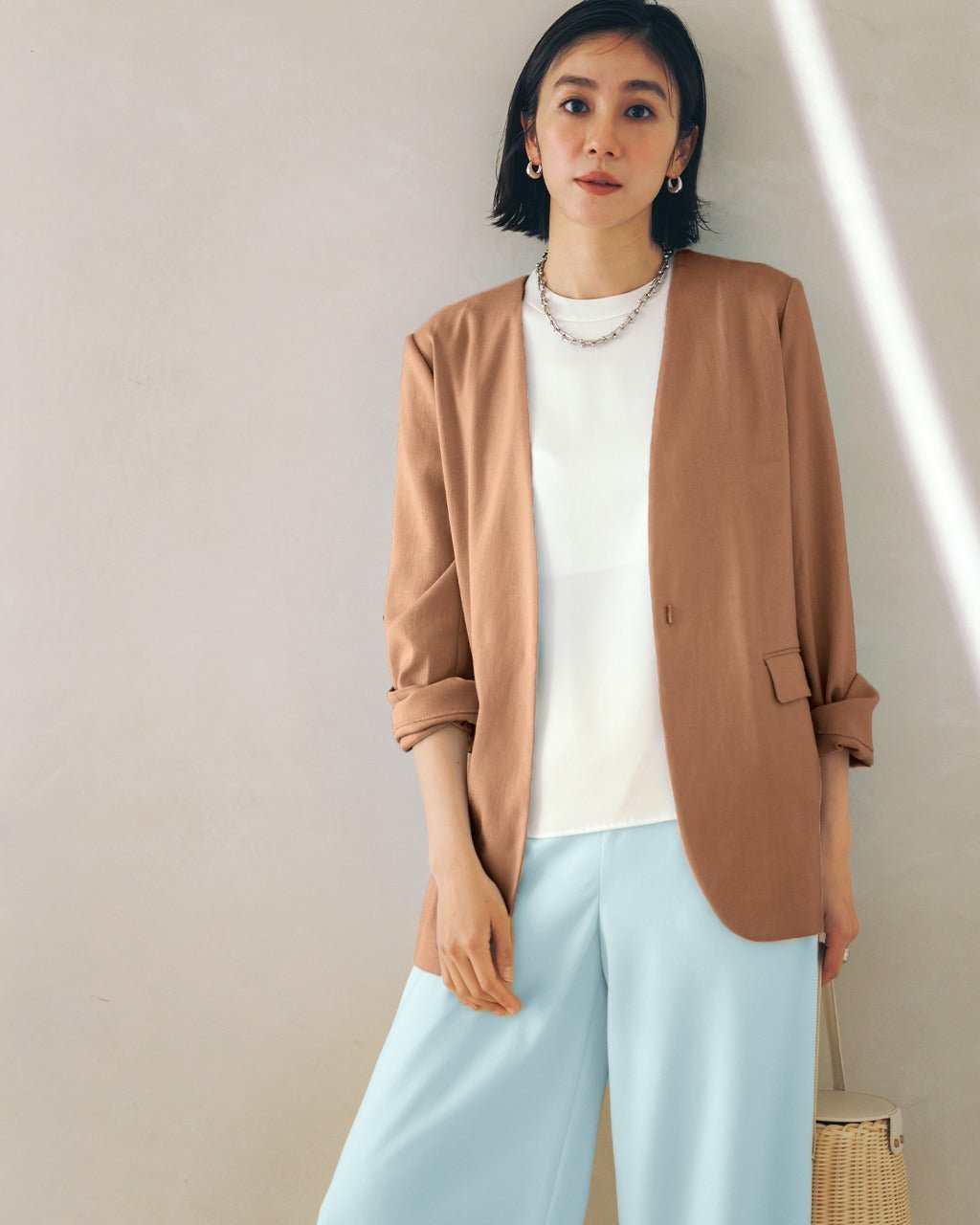 【ドゥクラッセ/DoCLASSE】のリネン混ストレッチ・ノーカラージャケット インテリア・キッズ・メンズ・レディースファッション・服の通販 founy(ファニー) 　ファッション　Fashion　レディースファッション　Fashion for Women　アウター　Coat / Outerwear Collection　レディースジャケット・軽アウター　Jackets　ノーカラージャケット / シンプル上品コーデ　Collarless Jackets　春　Spring　ジャケット　Jacket, Outerwear　ストレッチ　Stretch, Stretchy Fabric　スマート　Smart, Elegant　定番　Standard, Basic Item　人気　Popular, Best Seller　バランス　Balance, Style Balance　フォルム　Silhouette, Form　ミックス　Mix, Mixed Style　リネン　Linen, Linen Fabric　S/S・春夏　SS, Spring/Summer, Warm Season　新作・新入荷　New Arrivals / New In　夏　Summer　ビジネス 仕事 通勤　Business / Work / Commuting　ベージュ|ID: prp329100004871418 ipo3291000000037101364