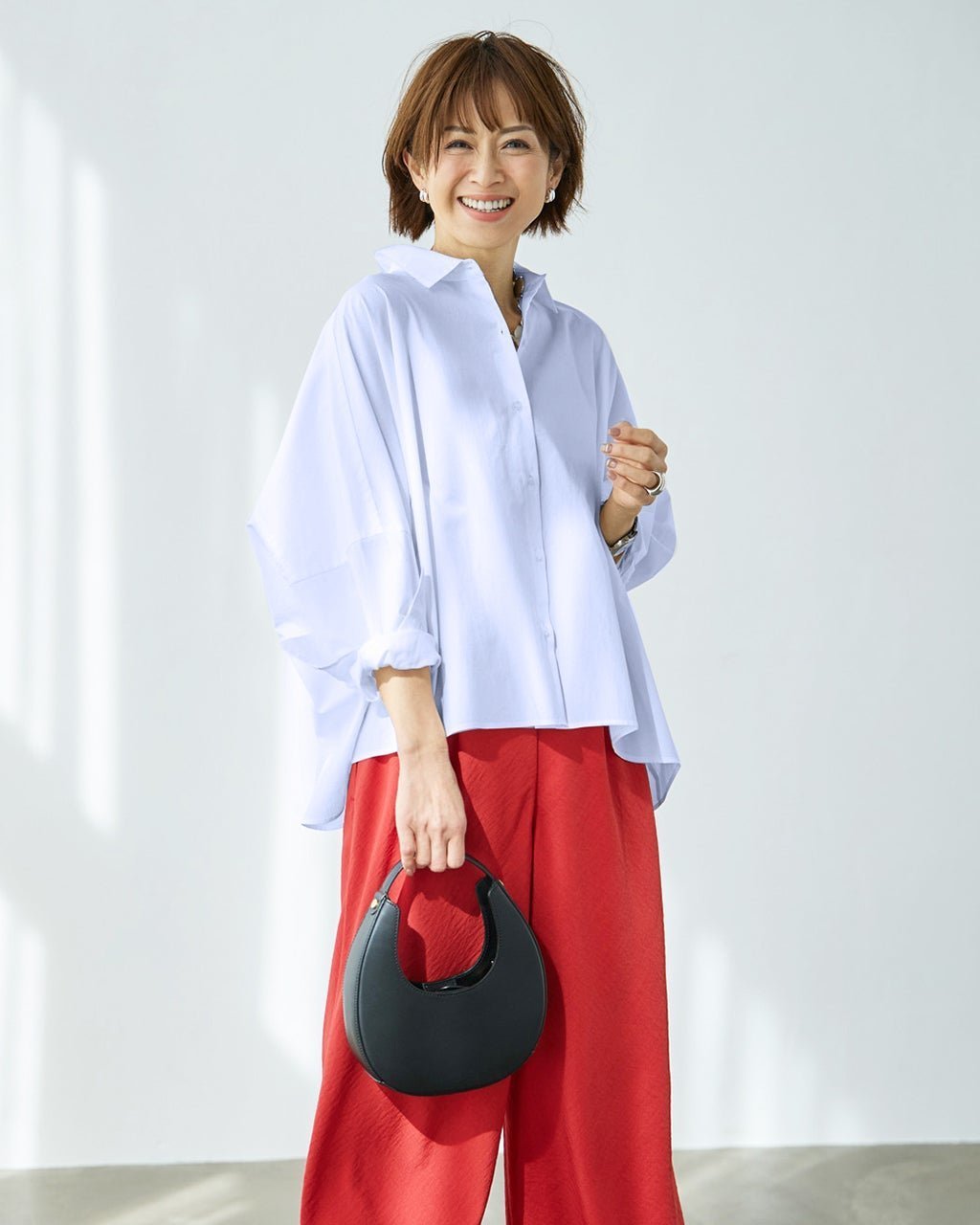 【ドゥクラッセ/DoCLASSE】のとろみコットン・スクエアワイドシャツ インテリア・キッズ・メンズ・レディースファッション・服の通販 founy(ファニー) 　ファッション　Fashion　レディースファッション　Fashion for Women　トップス・カットソー　Cut & Sew Tops　シャツ・ブラウス・オフィスカジュアル　Elegant Blouses & Button-Ups　新作・新入荷　New Arrivals / New In　とろみ　Fluid, Flowy Fabric　コンパクト　Compact, Small Size　シンプル　Simple, Minimal　バランス　Balance, Style Balance　フォルム　Silhouette, Form　ワイド　Wide, Wide Fit　サックス|ID: prp329100004871452 ipo3291000000036315988