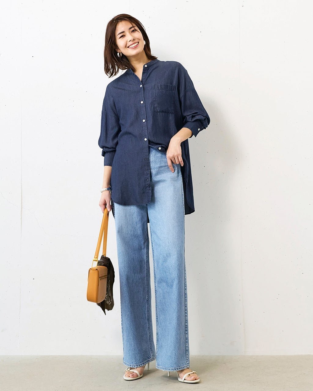 【ドゥクラッセ/DoCLASSE】のドレーピーデニム・オーバーシャツ インテリア・キッズ・メンズ・レディースファッション・服の通販 founy(ファニー) 　ファッション　Fashion　レディースファッション　Fashion for Women　トップス・カットソー　Cut & Sew Tops　シャツ・ブラウス・オフィスカジュアル　Elegant Blouses & Button-Ups　新作・新入荷　New Arrivals / New In　とろみ　Fluid, Flowy Fabric　デニム　Denim, Jeans Material　ロング　Long, Long-Length　羽織　Haori, Light Jacket　ダークインディゴ|ID: prp329100004880716 ipo3291000000036428411