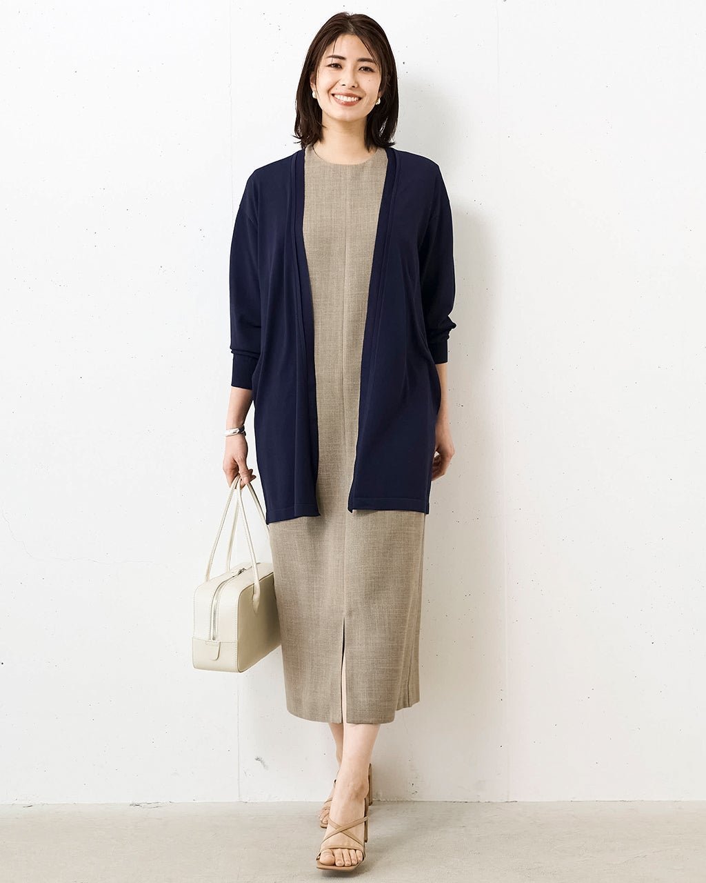 【ドゥクラッセ/DoCLASSE】のUVニット・トッパーカーディガン インテリア・キッズ・メンズ・レディースファッション・服の通販 founy(ファニー) 　ファッション　Fashion　レディースファッション　Fashion for Women　トップス・カットソー　Cut & Sew Tops　ニット　Knit Tops & Sweaters　カーディガン・羽織り　Layered Style Cardigans　レディースパーカー・カジュアルフーディー　Casual Hoodies & Sweatshirts　新作・新入荷　New Arrivals / New In　カーディガン　Cardigan, Knitwear　ダブル　Double, Double-Breasted　トッパー　Topper, Light Cardigan　ベーシック　Basic, Essential　ミドル　Middle Length, Mid Height　人気　Popular, Best Seller　ミッドナイトブルー|ID: prp329100004919771 ipo3291000000036910601