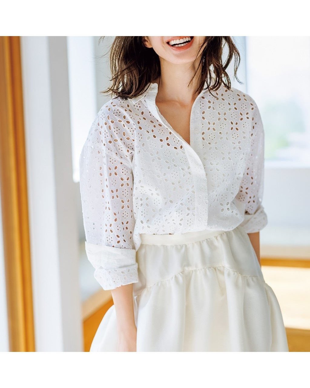 【ドゥクラッセ/DoCLASSE】のカットワークレース・比翼シャツ インテリア・キッズ・メンズ・レディースファッション・服の通販 founy(ファニー) 　ファッション　Fashion　レディースファッション　Fashion for Women　トップス・カットソー　Cut & Sew Tops　シャツ・ブラウス・オフィスカジュアル　Elegant Blouses & Button-Ups　新作・新入荷　New Arrivals / New In　フロント　Front, Front Design　レース　Lace, Lace Fabric　ワーク　Workwear, Utility Style　夏　Summer　ホワイト|ID: prp329100004919776 ipo3291000000036910639