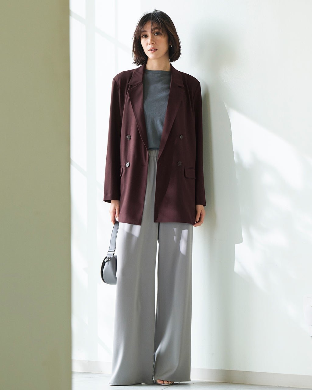 【ドゥクラッセ/DoCLASSE】のSARARI Air・ダブルジャケット インテリア・キッズ・メンズ・レディースファッション・服の通販 founy(ファニー) 　ファッション　Fashion　レディースファッション　Fashion for Women　アウター　Coat / Outerwear Collection　レディースジャケット・軽アウター　Jackets　カーディガン　Cardigan, Knitwear　ジャケット　Jacket, Outerwear　ダブル　Double, Double-Breasted　フォルム　Silhouette, Form　フォーマル　Formal, Dressy　新作・新入荷　New Arrivals / New In　夏　Summer　ビジネス 仕事 通勤　Business / Work / Commuting　プラム|ID: prp329100004919781 ipo3291000000036910664