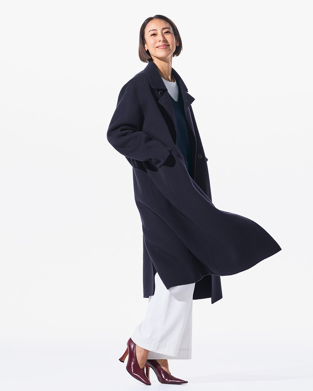 【ドゥクラッセ/DoCLASSE】のピュアウールリバー・ダブルブレストロングコート インテリア・キッズ・メンズ・レディースファッション・服の通販 founy(ファニー) 　ファッション　Fashion　レディースファッション　Fashion for Women　アウター　Coat / Outerwear Collection　コート・ロングコート・ピーコート　Long Coats, Peacoats & More　今季　This Season, Current Season　シンプル　Simple, Minimal　ストーン　Stone, Gem-Like　ダブル　Double, Double-Breasted　なめらか　Smooth, Silky Texture　ハンド　Hand, Handmade　パターン　Pattern, Design Print　フェイス　Face, Facial Design　ロング　Long, Long-Length　ワーク　Workwear, Utility Style　エレガント 上品　Elegant　ミッドナイトブルー|ID: prp329100004919791 ipo3291000000036910732