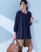 【ドゥクラッセ/DoCLASSE】のUVスラブ・パフ袖ギャザートップス ネイビー|ID:prp329100004919796