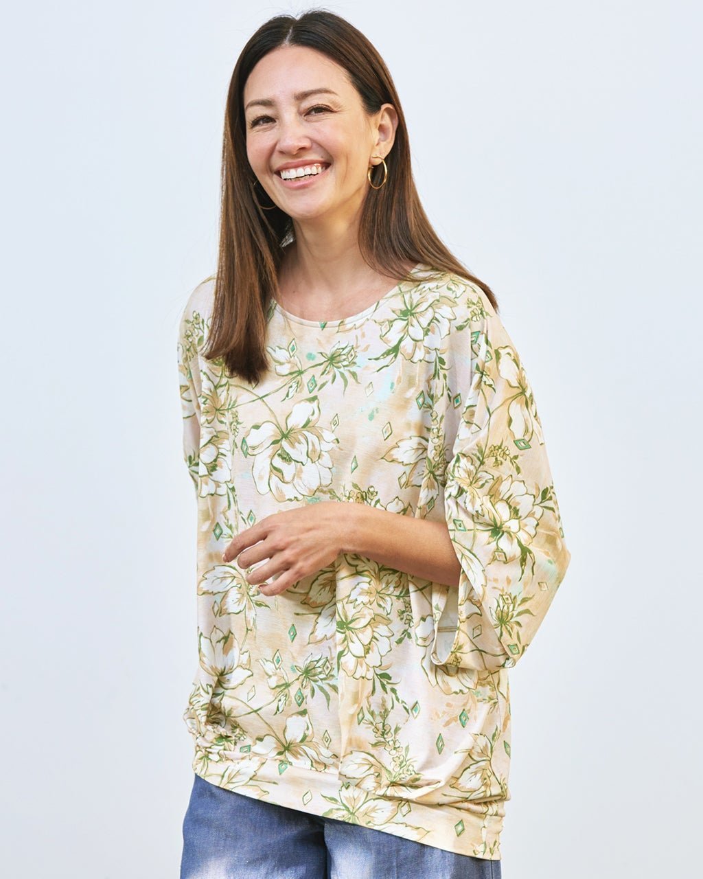 【ドゥクラッセ/DoCLASSE】のUVスラブ・ドルマンタックプルオーバー インテリア・キッズ・メンズ・レディースファッション・服の通販 founy(ファニー) 　ファッション　Fashion　レディースファッション　Fashion for Women　トップス・カットソー　Cut & Sew Tops　カジュアルプルオーバー・ニットトップス　Pullovers & Knit Tops / Casual Pullovers　新作・新入荷　New Arrivals / New In　カットソー　Cut and Sewn Top　ギャザー　Gathered, Ruffled　チュニック　Tunic, Long Top　ドレープ　Drape, Draping Fabric　エクルー|ID: prp329100004919797 ipo3291000000036910764