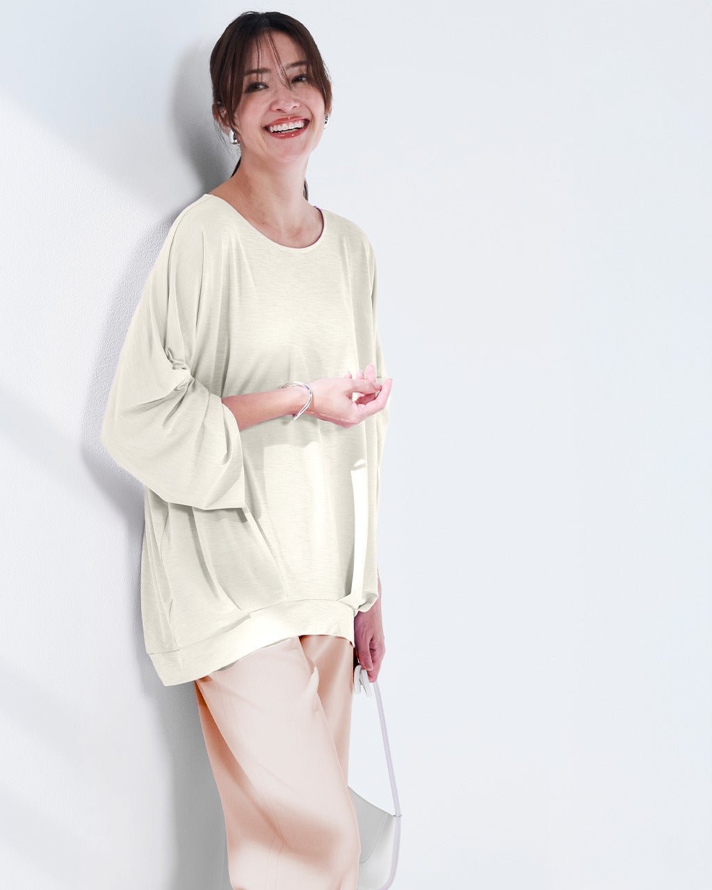 【ドゥクラッセ/DoCLASSE】のUVスラブ・ドルマンタックプルオーバー インテリア・キッズ・メンズ・レディースファッション・服の通販 founy(ファニー) 　ファッション　Fashion　レディースファッション　Fashion for Women　トップス・カットソー　Cut & Sew Tops　カジュアルプルオーバー・ニットトップス　Pullovers & Knit Tops / Casual Pullovers　新作・新入荷　New Arrivals / New In　カットソー　Cut and Sewn Top　ギャザー　Gathered, Ruffled　チュニック　Tunic, Long Top　ドレープ　Drape, Draping Fabric　ストーン|ID: prp329100004919797 ipo3291000000036910766